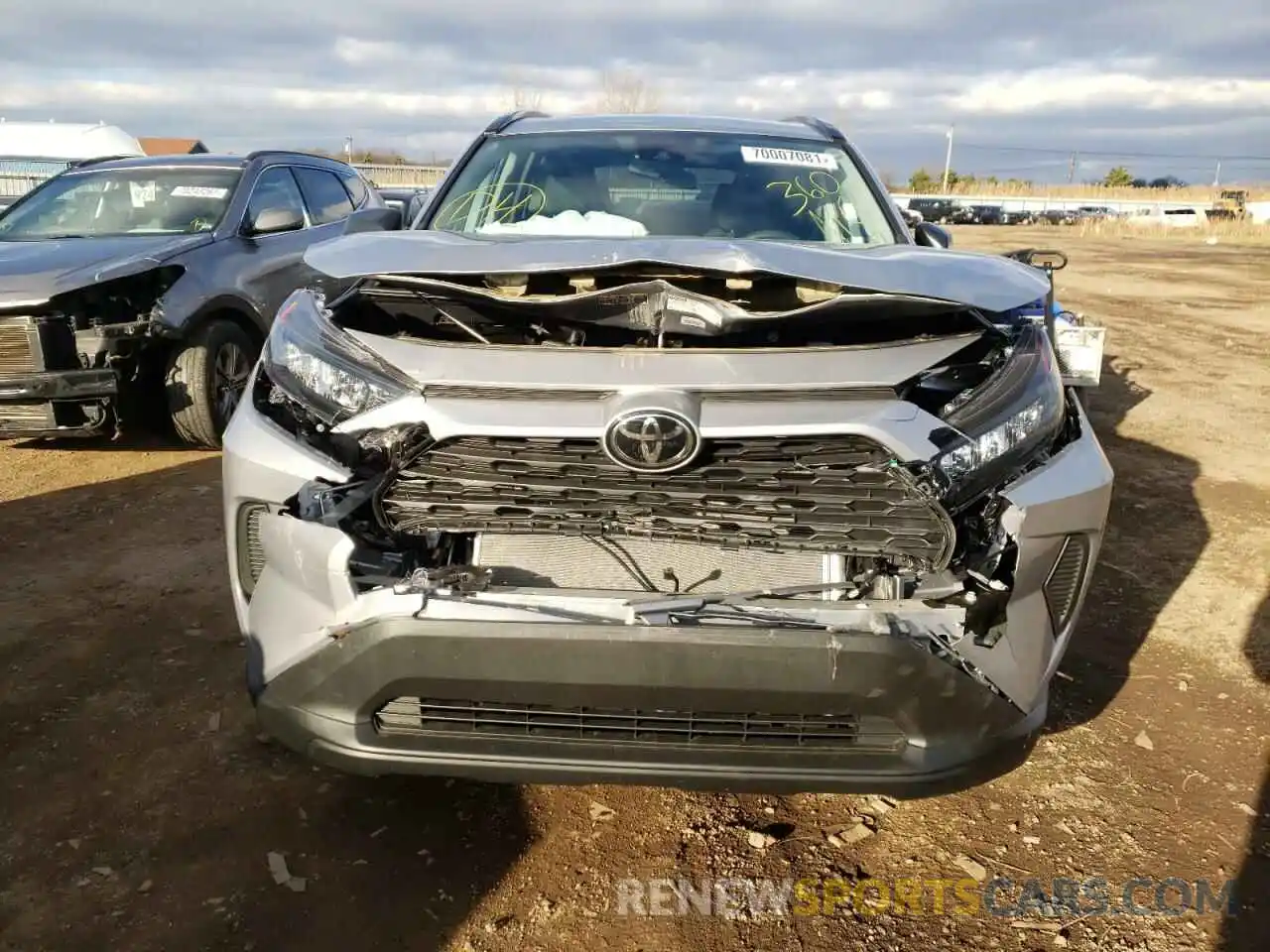 9 Photograph of a damaged car 2T3F1RFV4MC233249 TOYOTA RAV4 2021