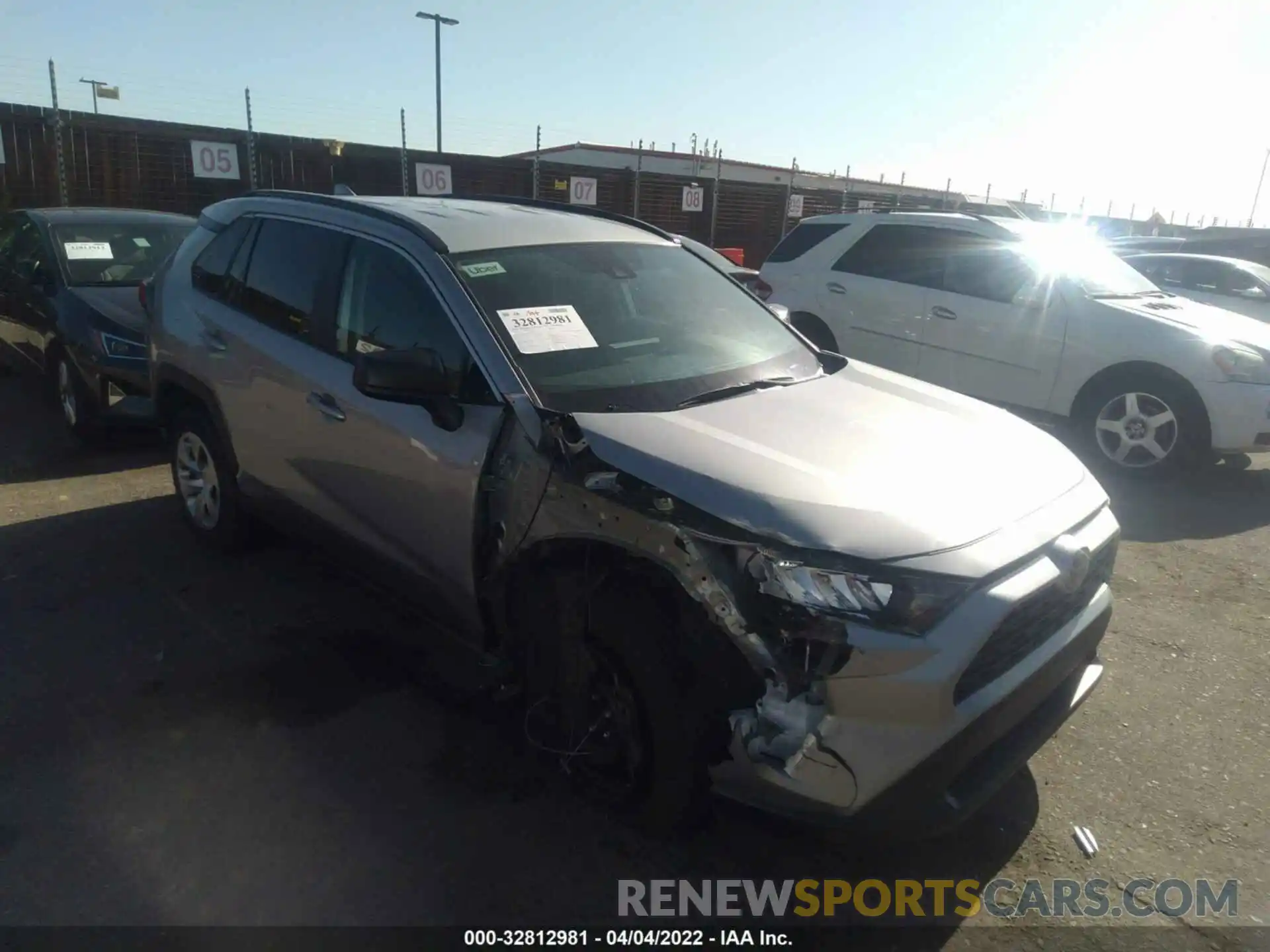 1 Photograph of a damaged car 2T3F1RFV4MW173651 TOYOTA RAV4 2021