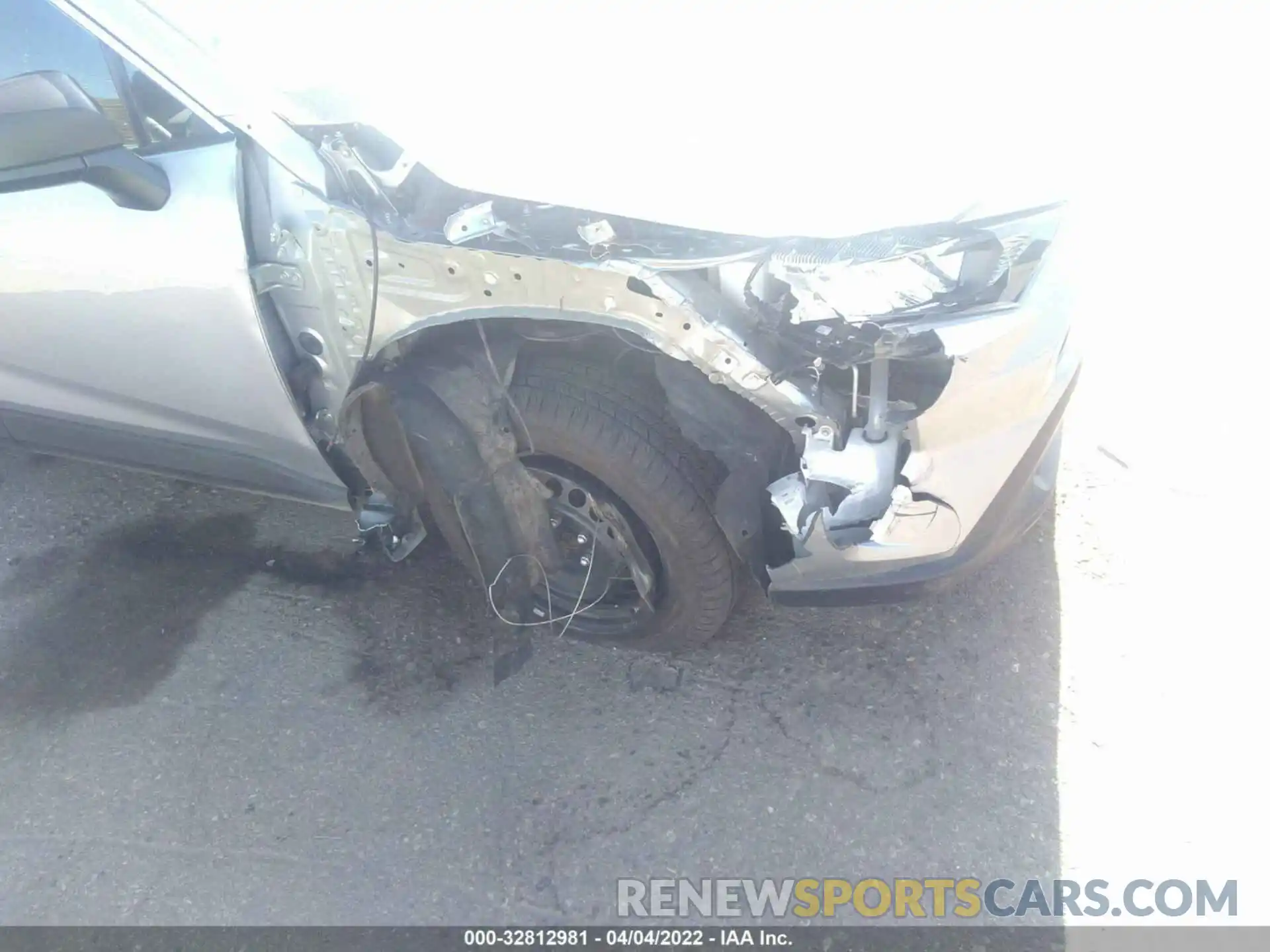 6 Photograph of a damaged car 2T3F1RFV4MW173651 TOYOTA RAV4 2021