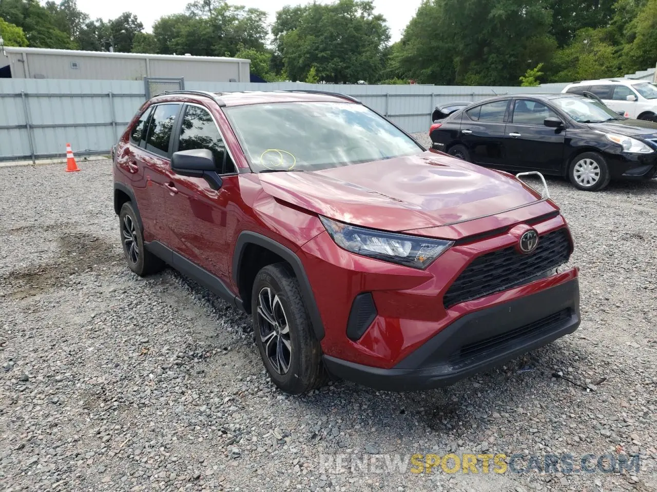 1 Photograph of a damaged car 2T3F1RFV4MW183161 TOYOTA RAV4 2021