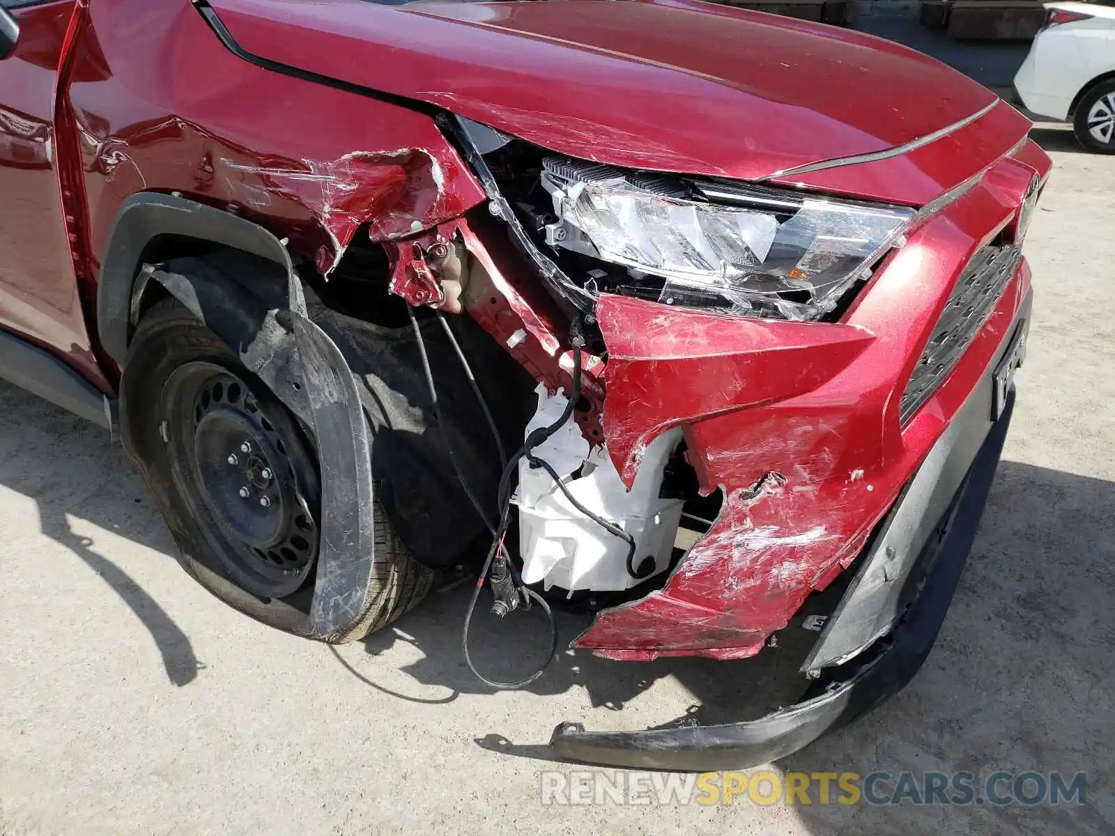 9 Photograph of a damaged car 2T3F1RFV4MW191423 TOYOTA RAV4 2021