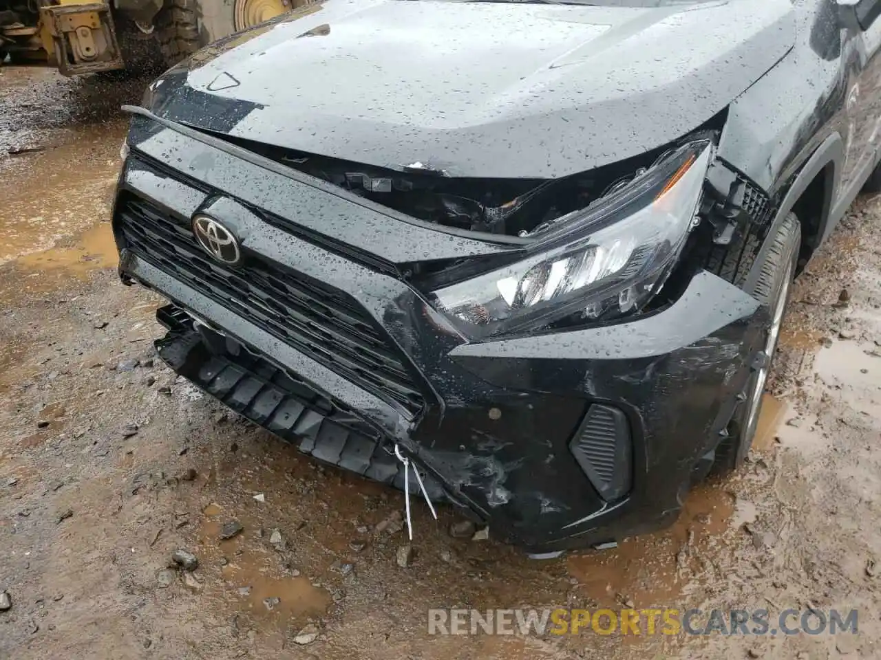 9 Photograph of a damaged car 2T3F1RFV4MW204218 TOYOTA RAV4 2021