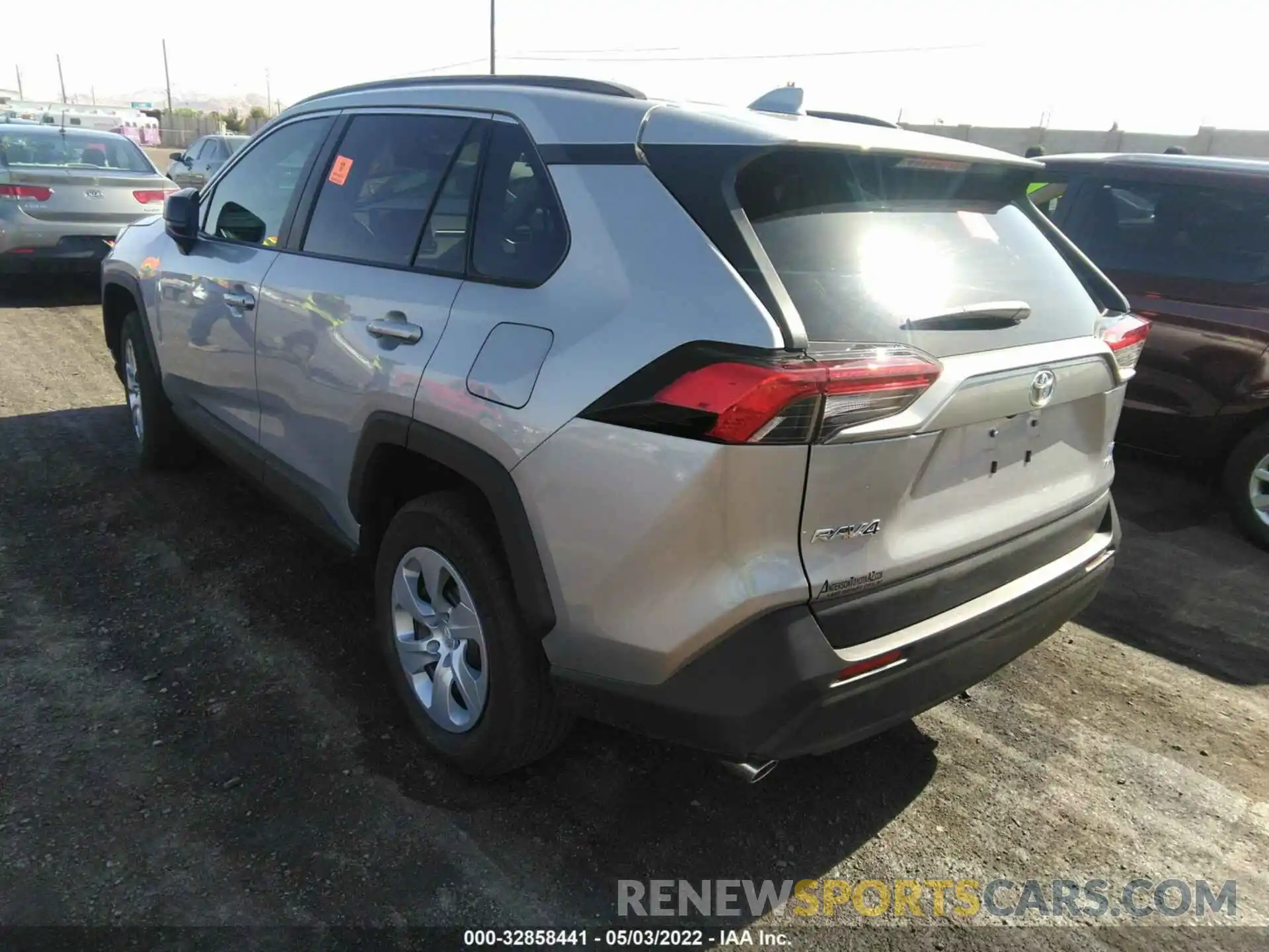 3 Photograph of a damaged car 2T3F1RFV4MW220029 TOYOTA RAV4 2021