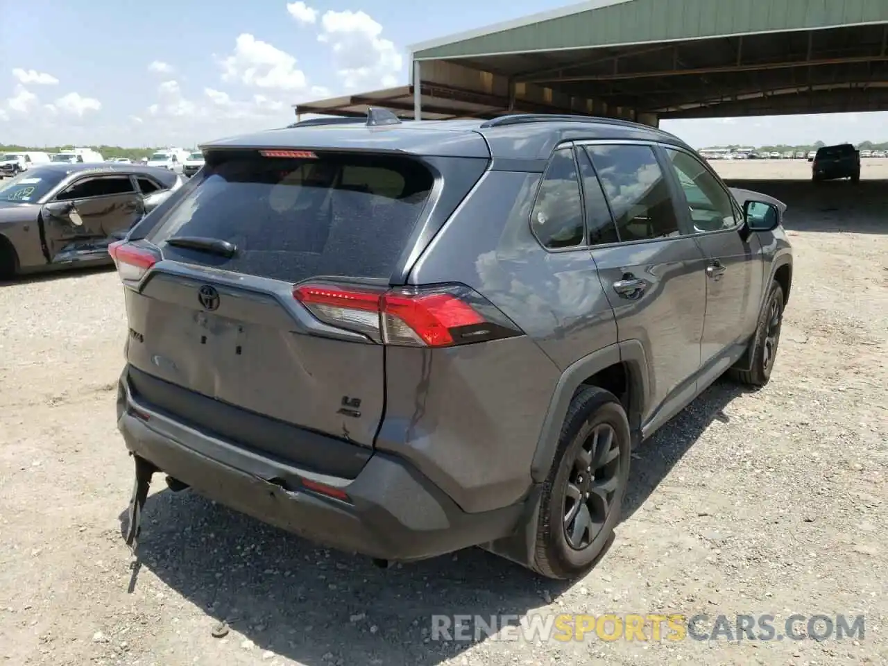 4 Photograph of a damaged car 2T3F1RFV4MW233265 TOYOTA RAV4 2021