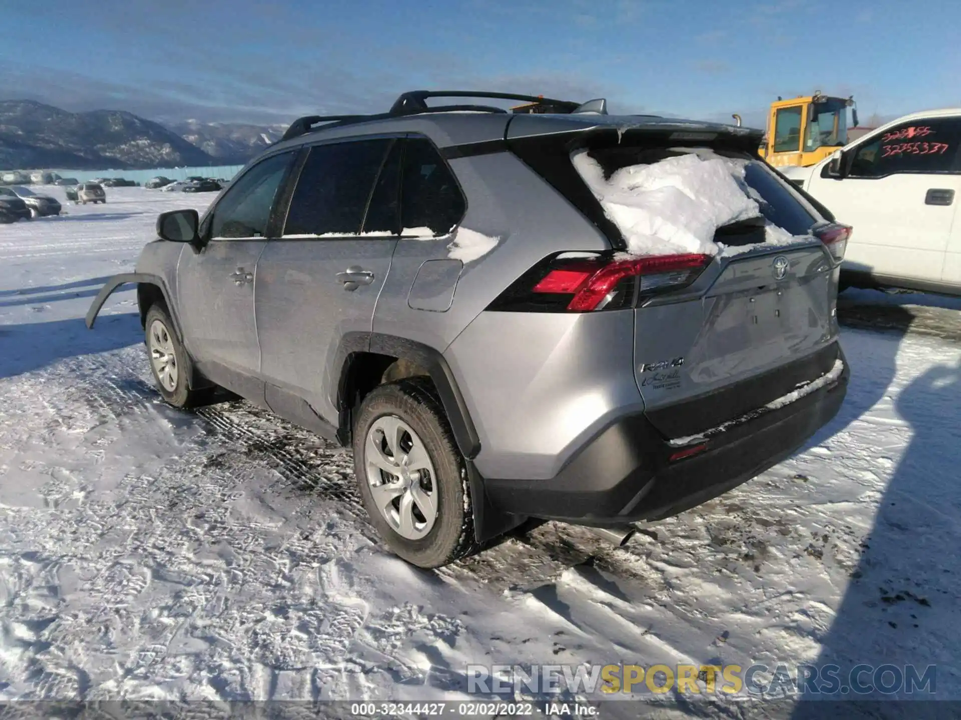 3 Photograph of a damaged car 2T3F1RFV5MC188385 TOYOTA RAV4 2021