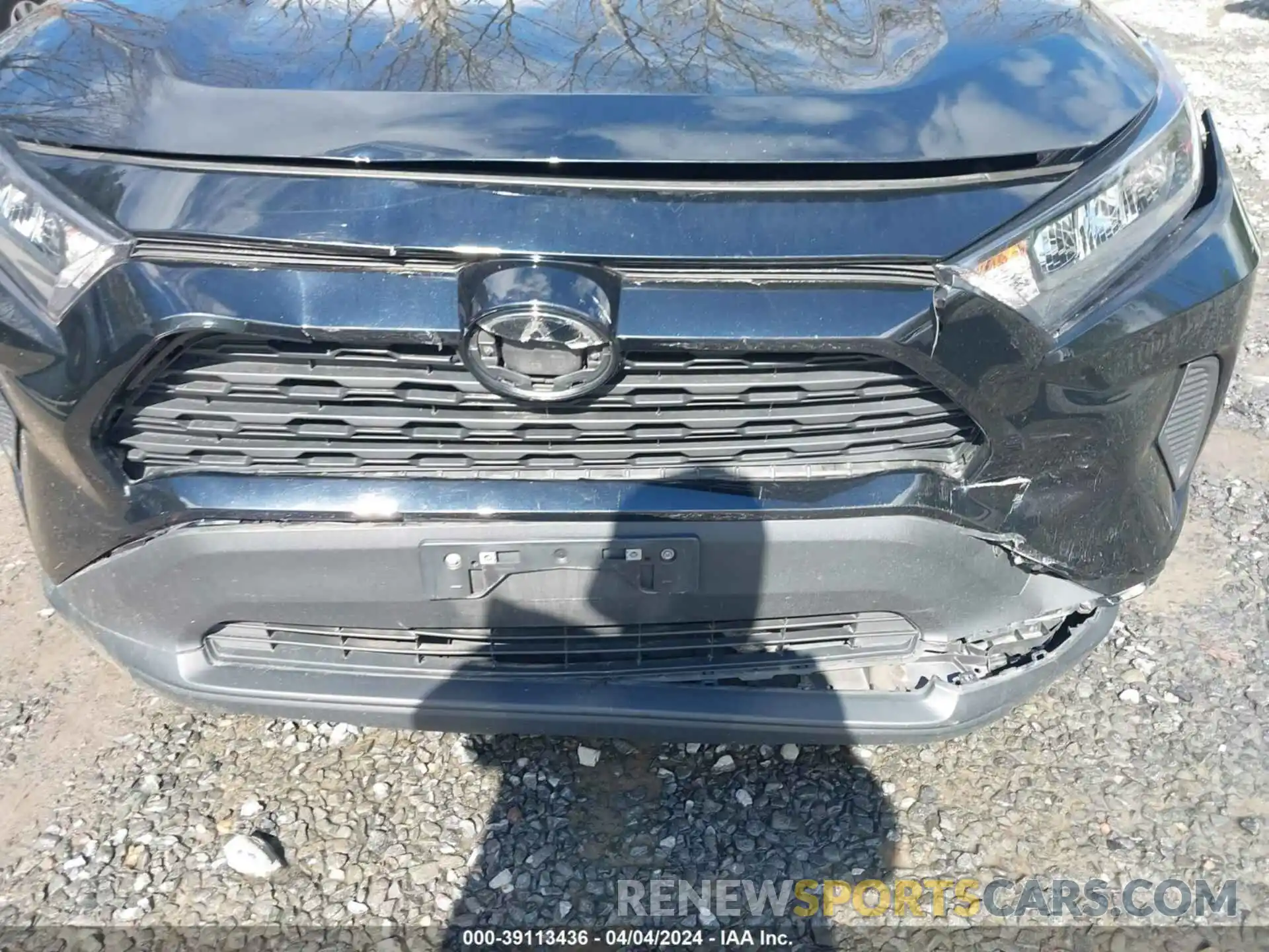 6 Photograph of a damaged car 2T3F1RFV5MC195224 TOYOTA RAV4 2021