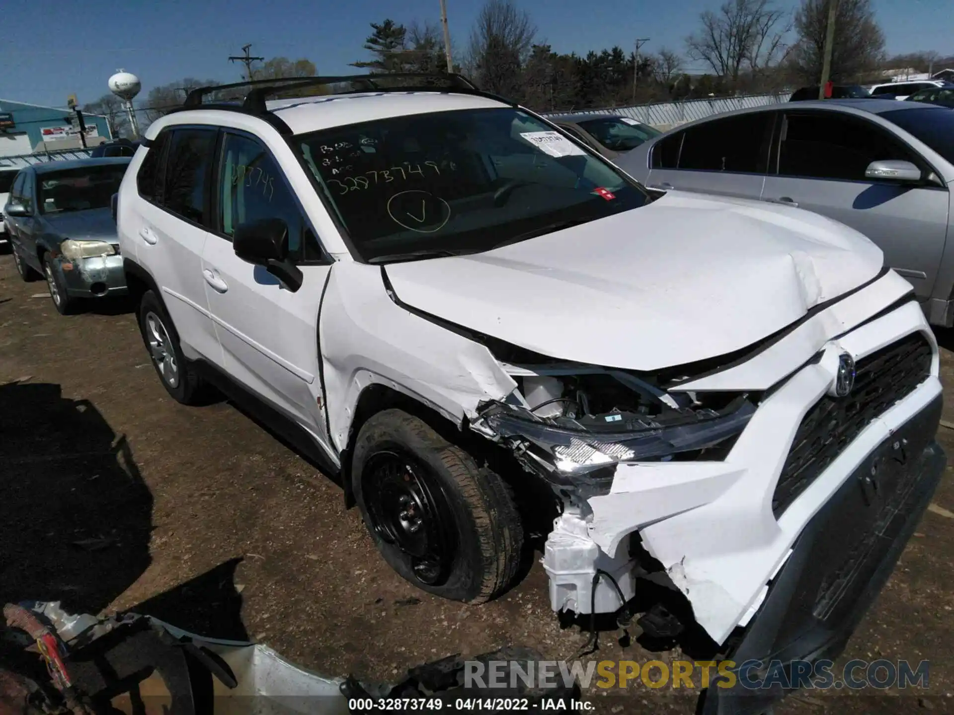 1 Photograph of a damaged car 2T3F1RFV5MC230733 TOYOTA RAV4 2021