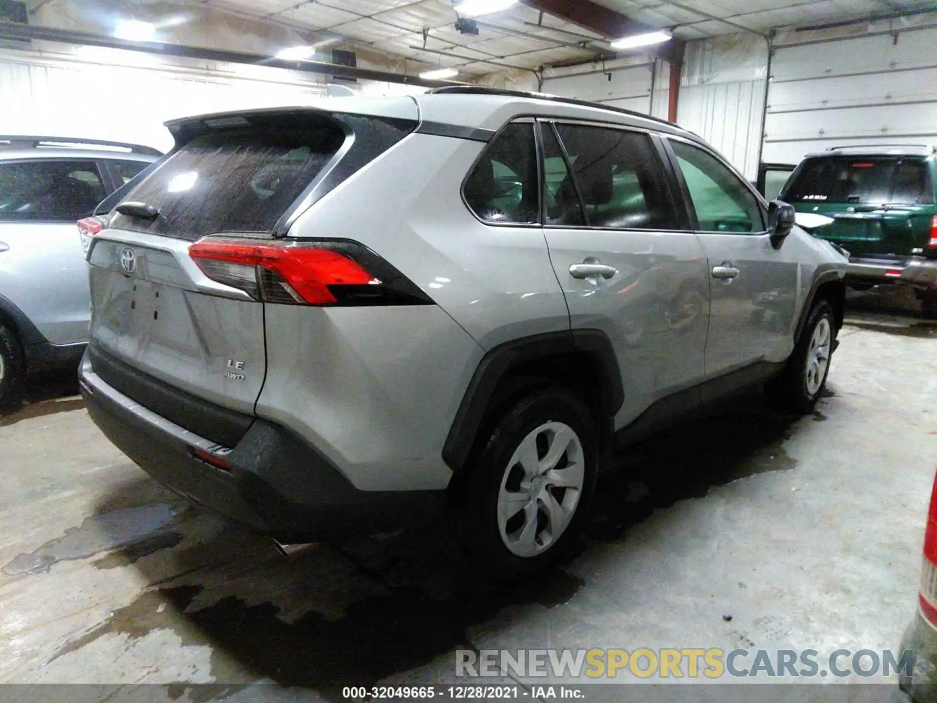 4 Photograph of a damaged car 2T3F1RFV5MW173108 TOYOTA RAV4 2021