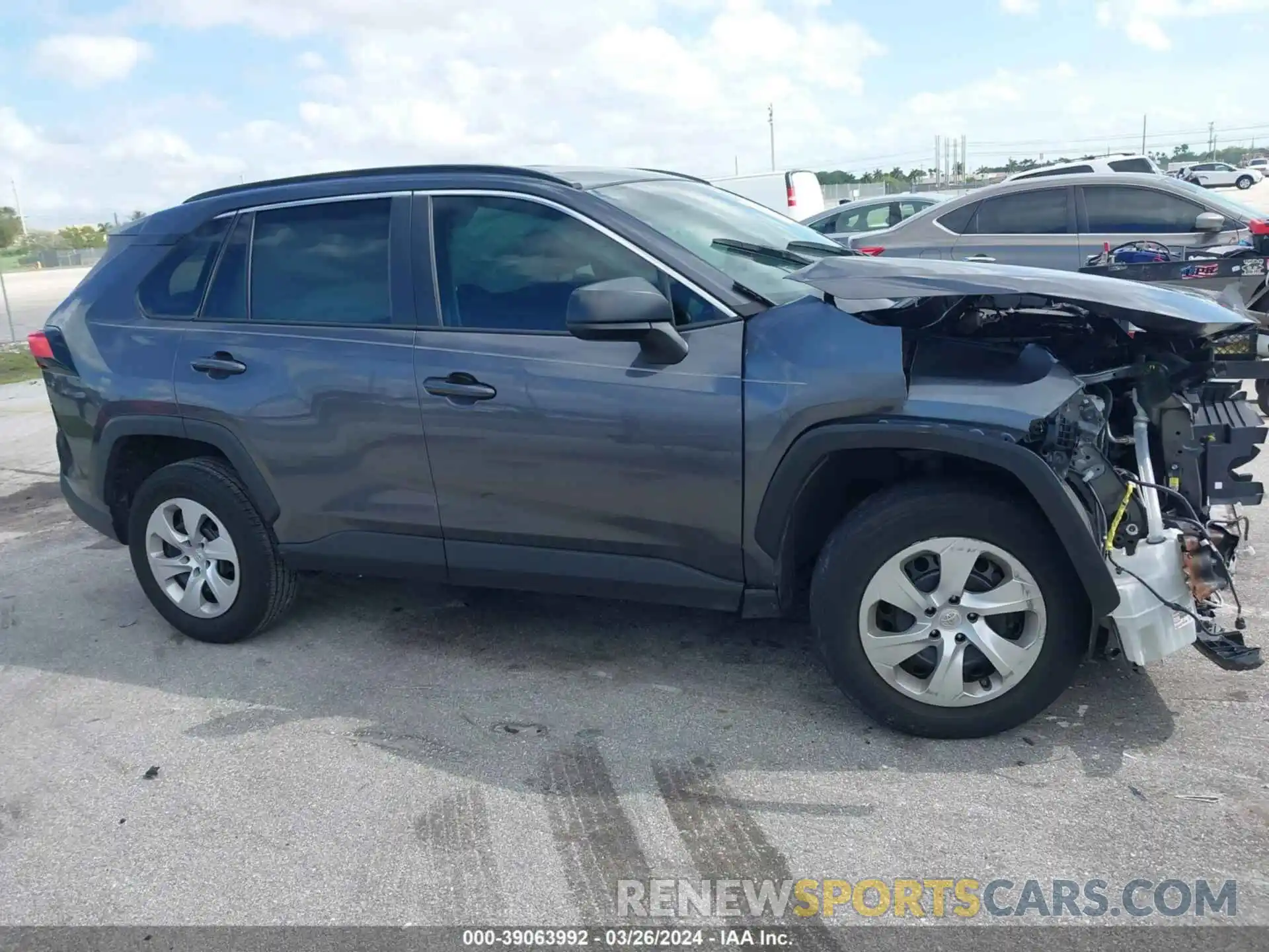 13 Photograph of a damaged car 2T3F1RFV5MW183380 TOYOTA RAV4 2021