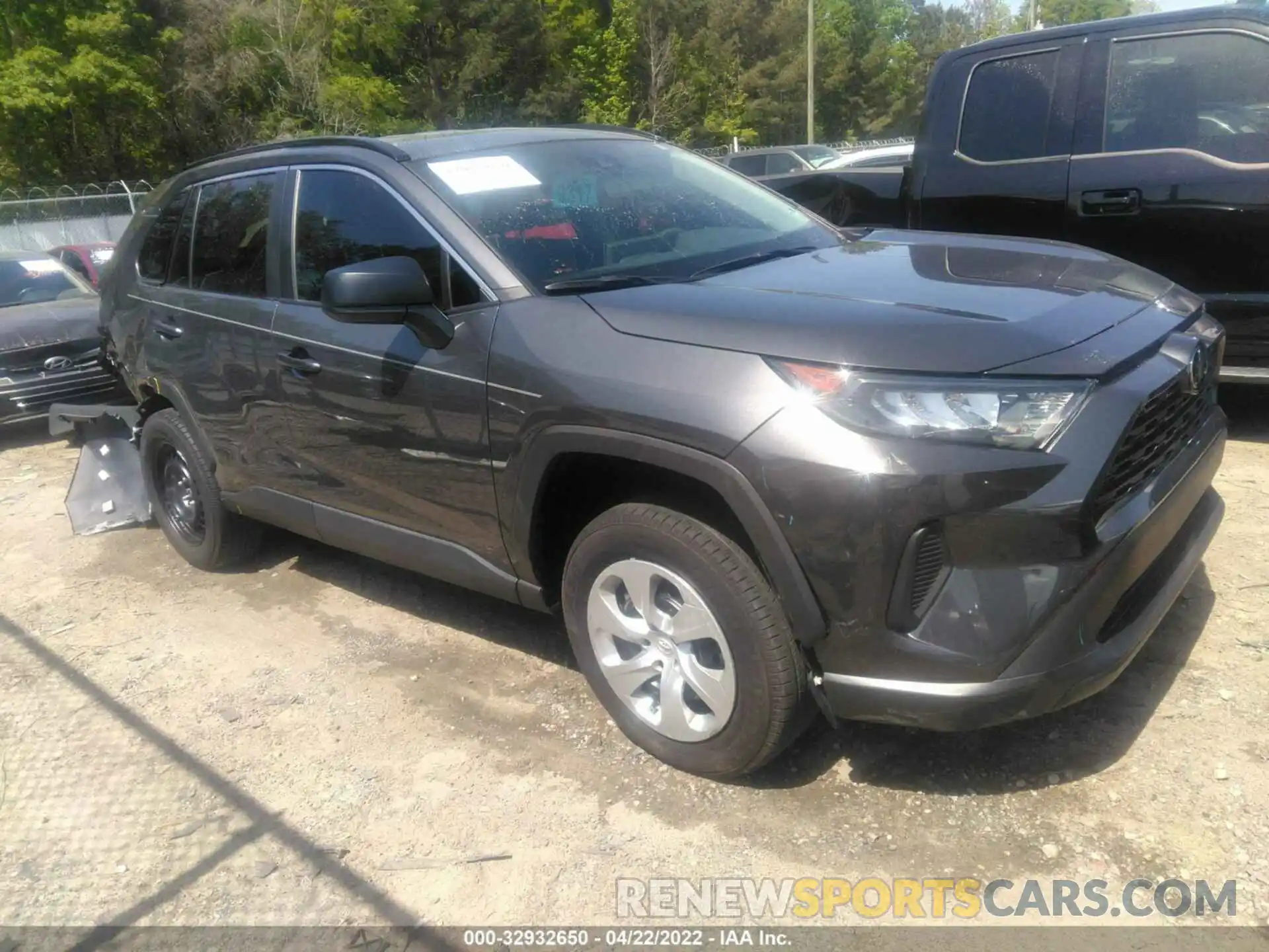 1 Photograph of a damaged car 2T3F1RFV5MW183847 TOYOTA RAV4 2021