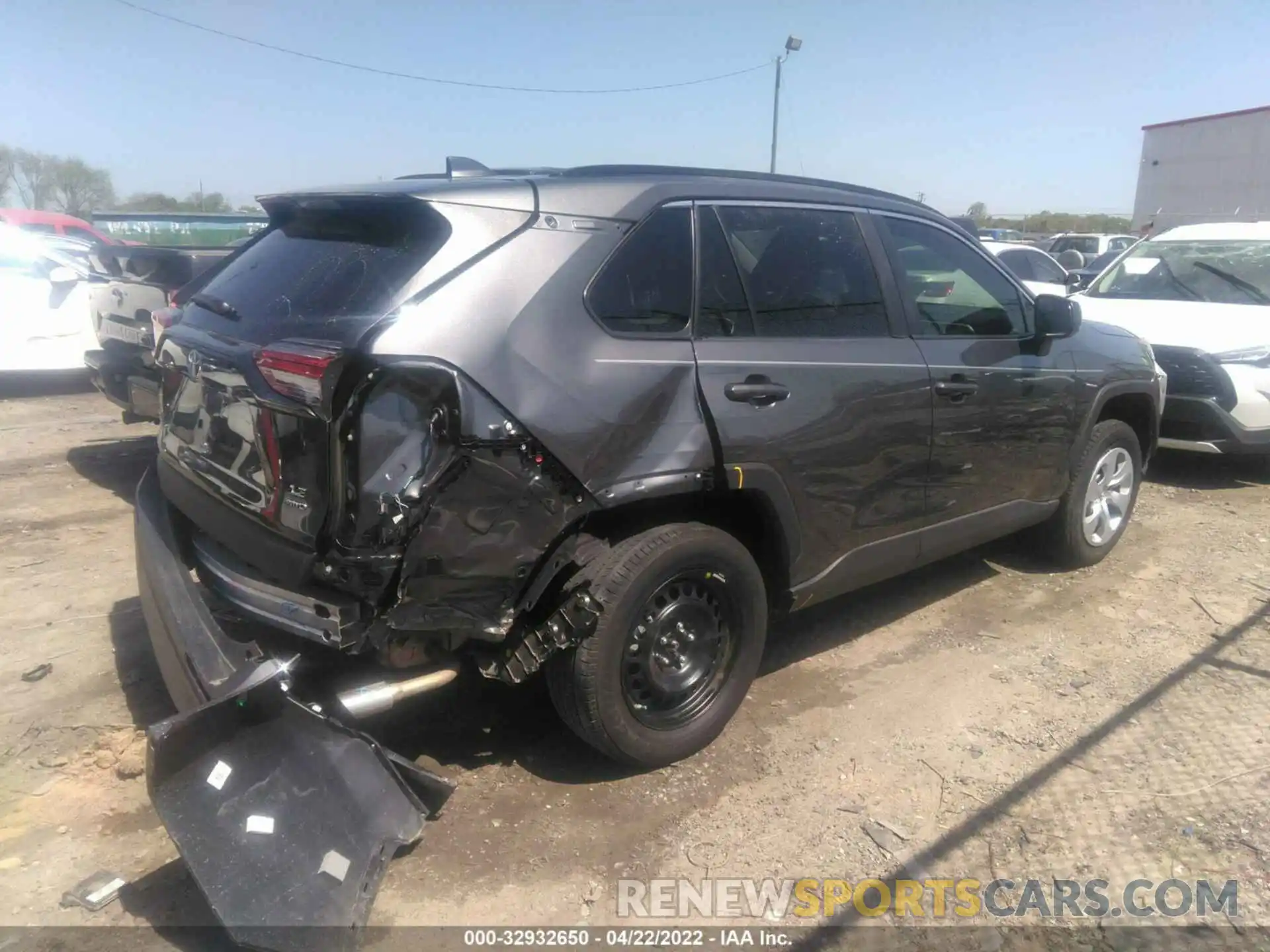 4 Photograph of a damaged car 2T3F1RFV5MW183847 TOYOTA RAV4 2021