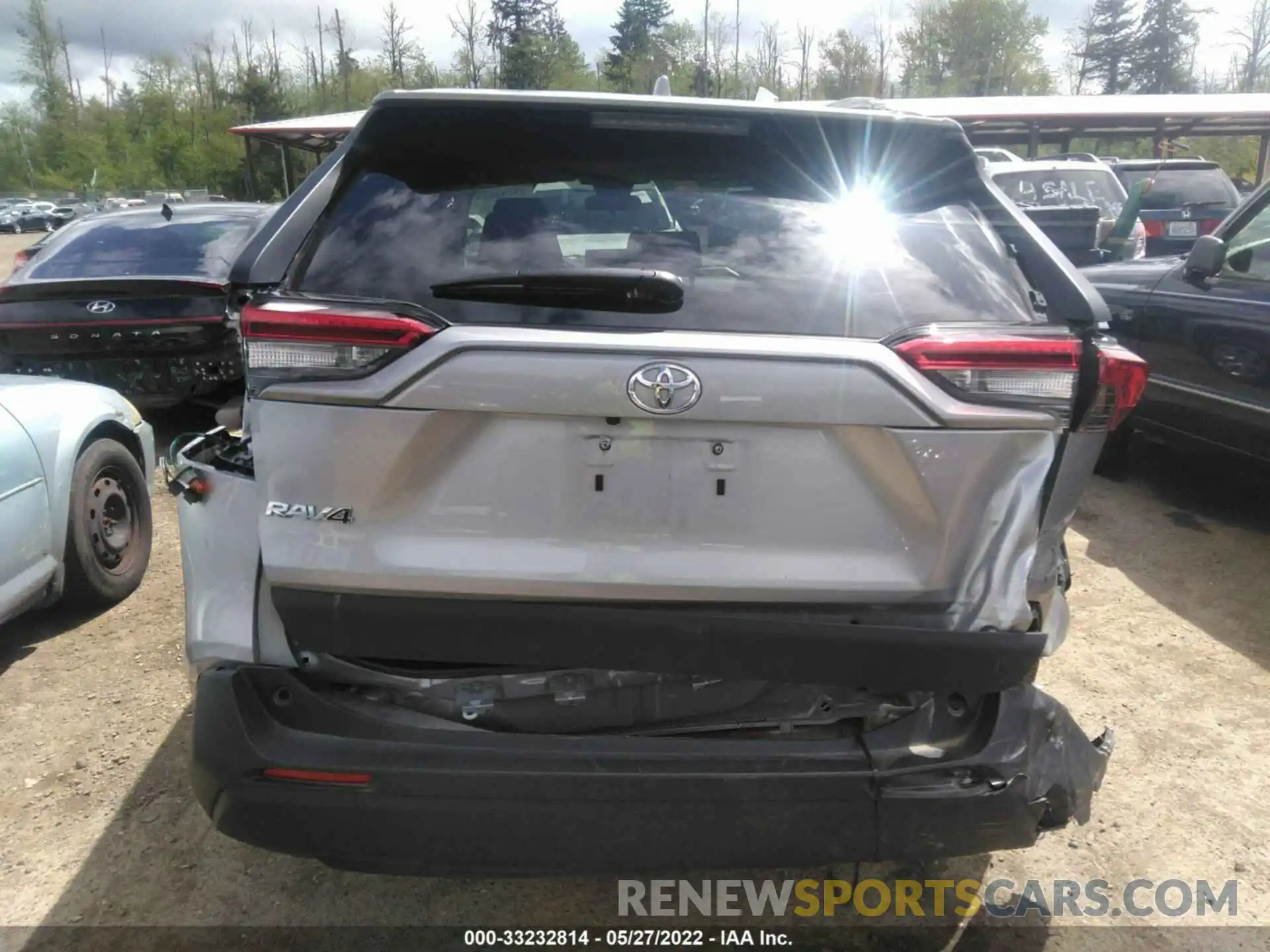 6 Photograph of a damaged car 2T3F1RFV5MW201439 TOYOTA RAV4 2021