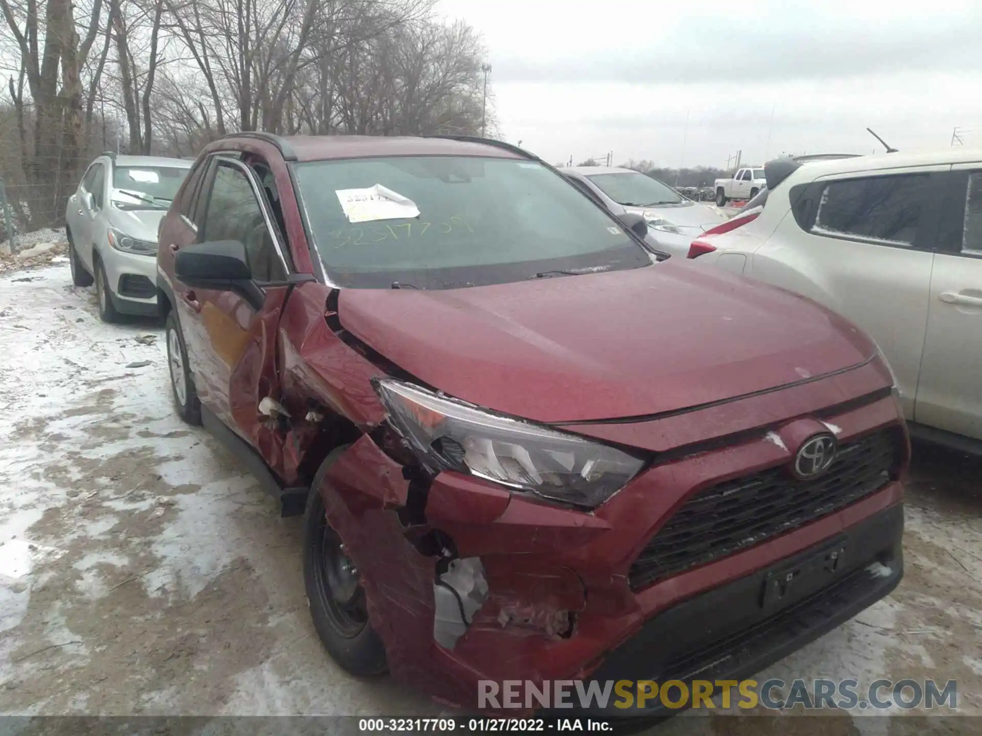 1 Photograph of a damaged car 2T3F1RFV5MW207600 TOYOTA RAV4 2021