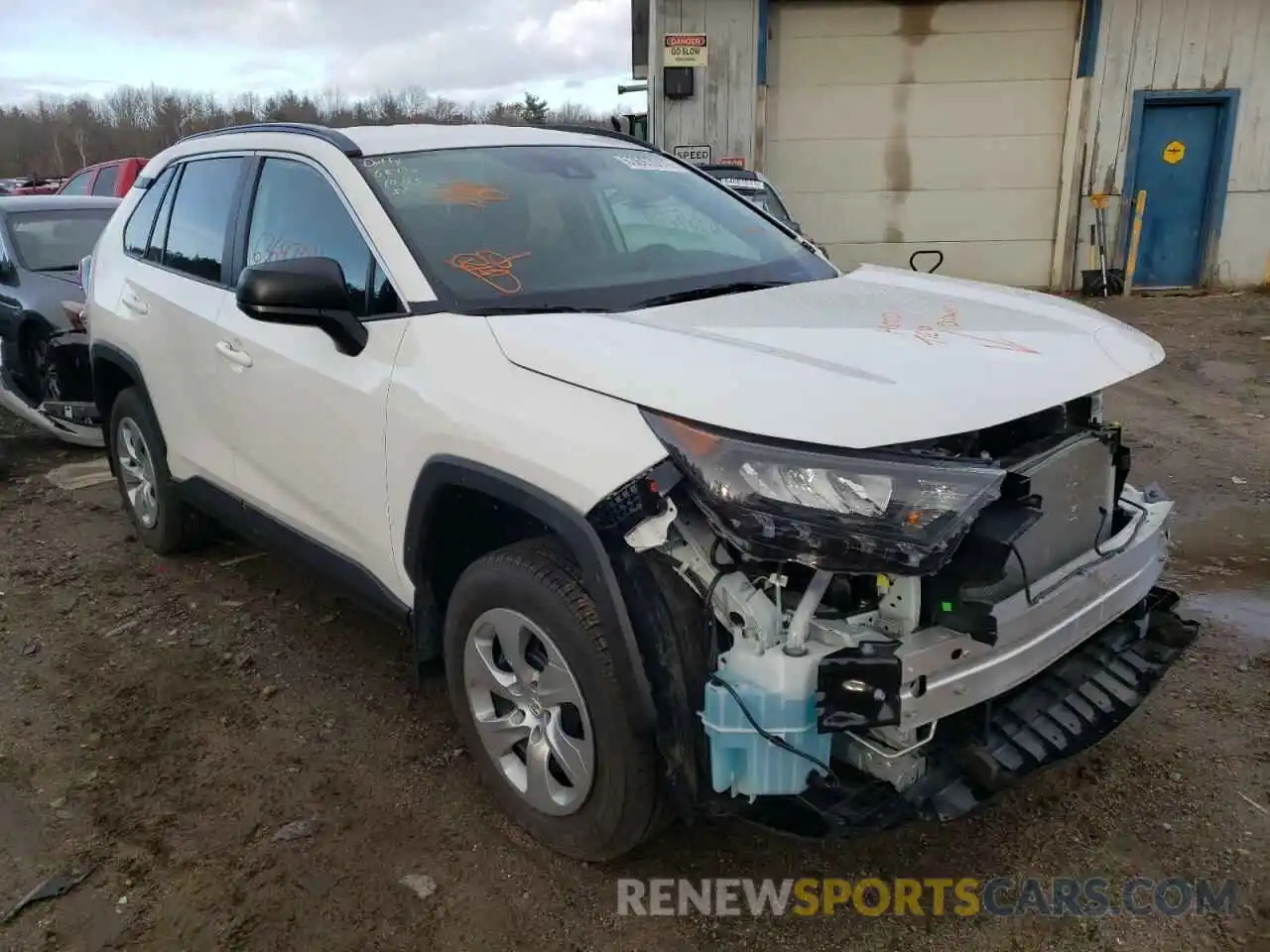 1 Photograph of a damaged car 2T3F1RFV6MC159168 TOYOTA RAV4 2021