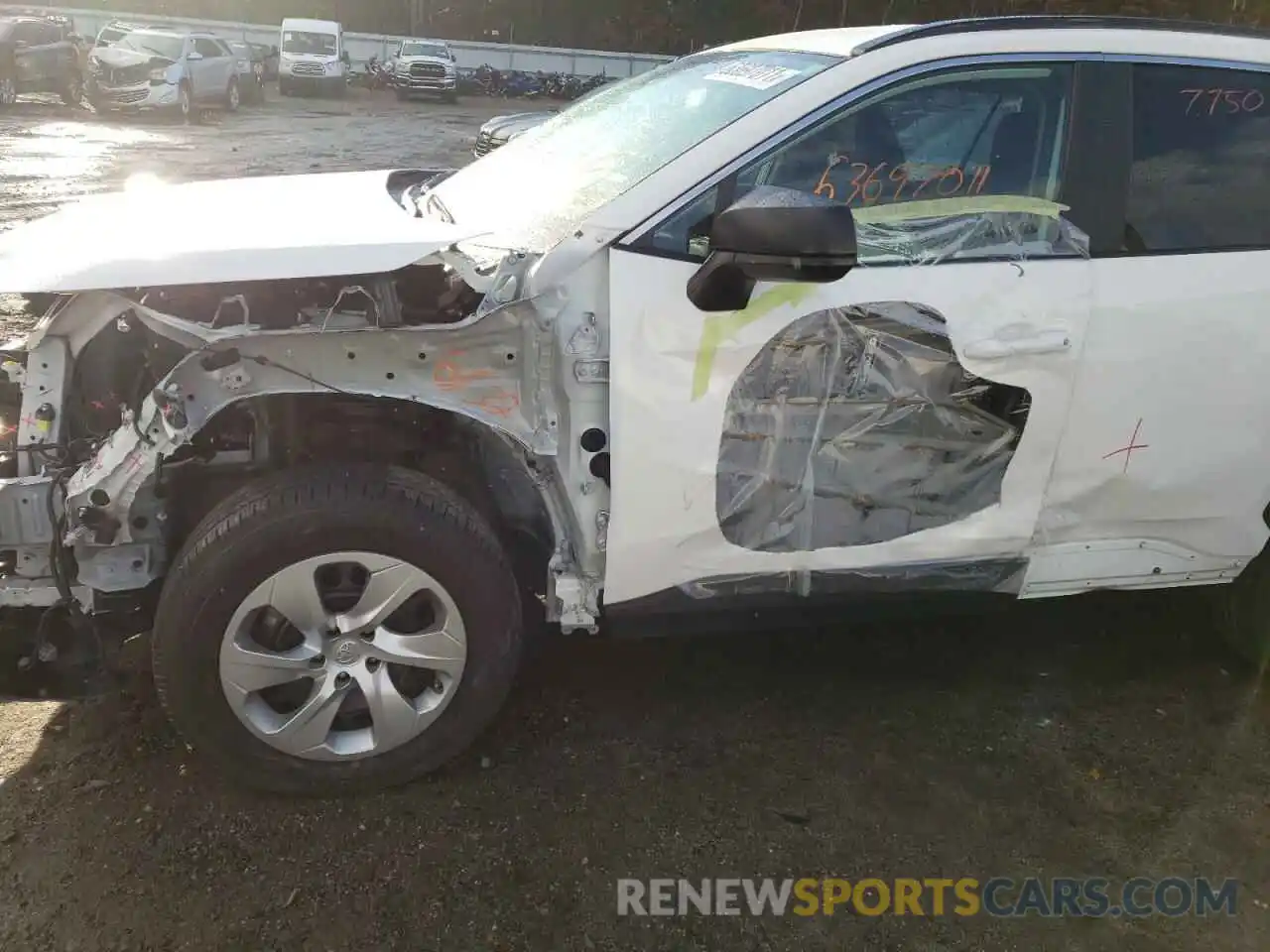 9 Photograph of a damaged car 2T3F1RFV6MC159168 TOYOTA RAV4 2021