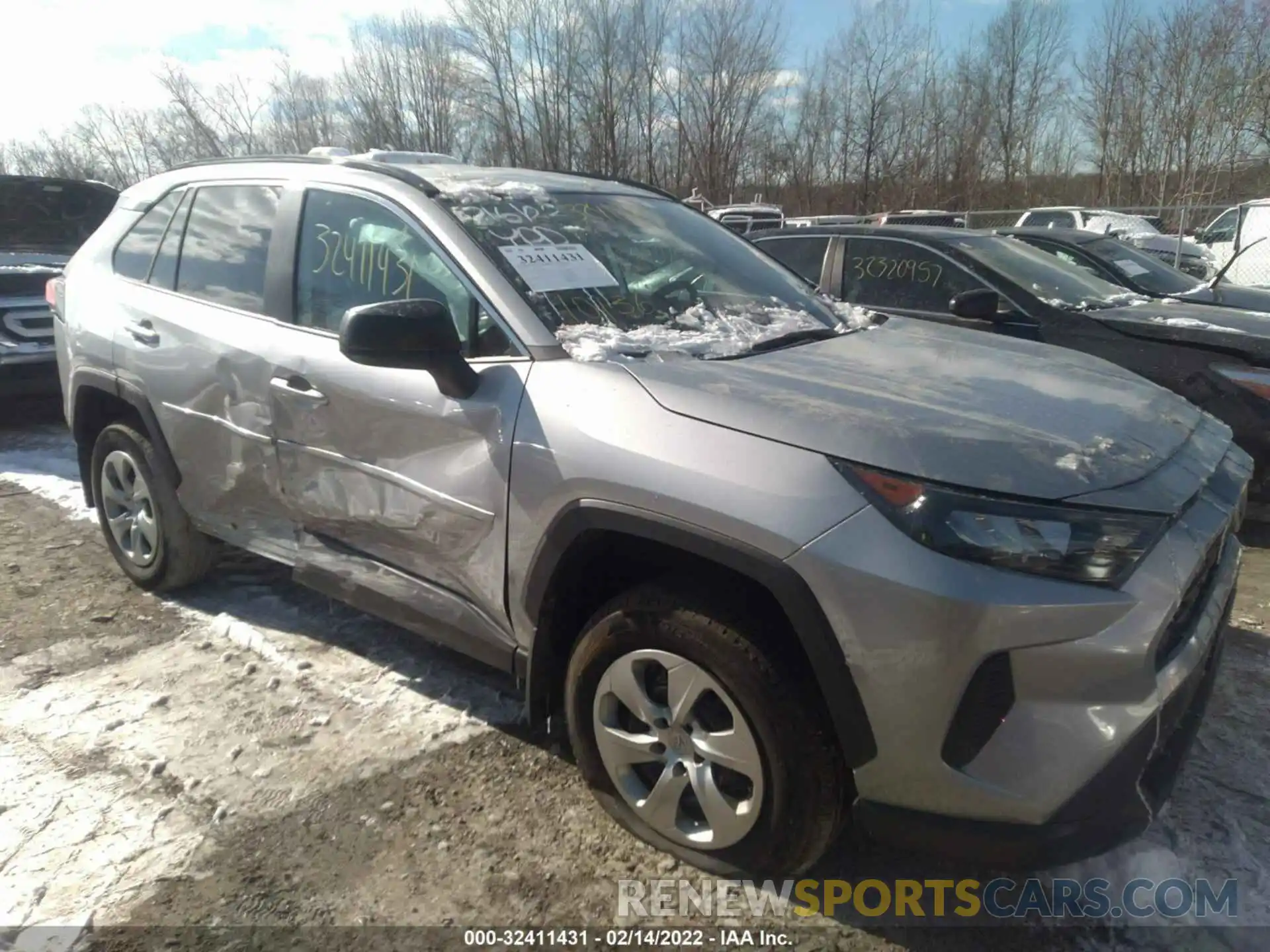 1 Photograph of a damaged car 2T3F1RFV6MC174561 TOYOTA RAV4 2021