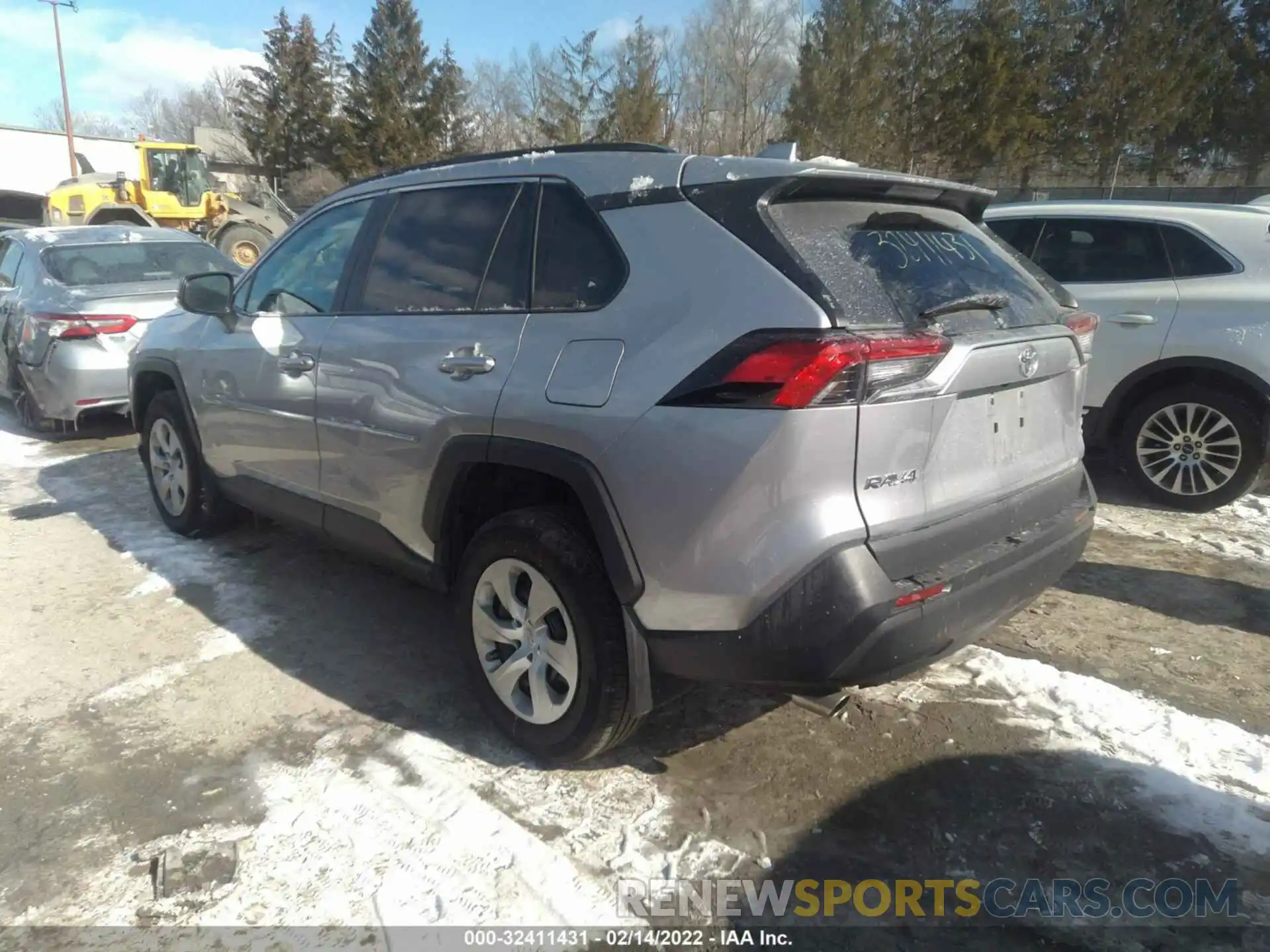 3 Photograph of a damaged car 2T3F1RFV6MC174561 TOYOTA RAV4 2021