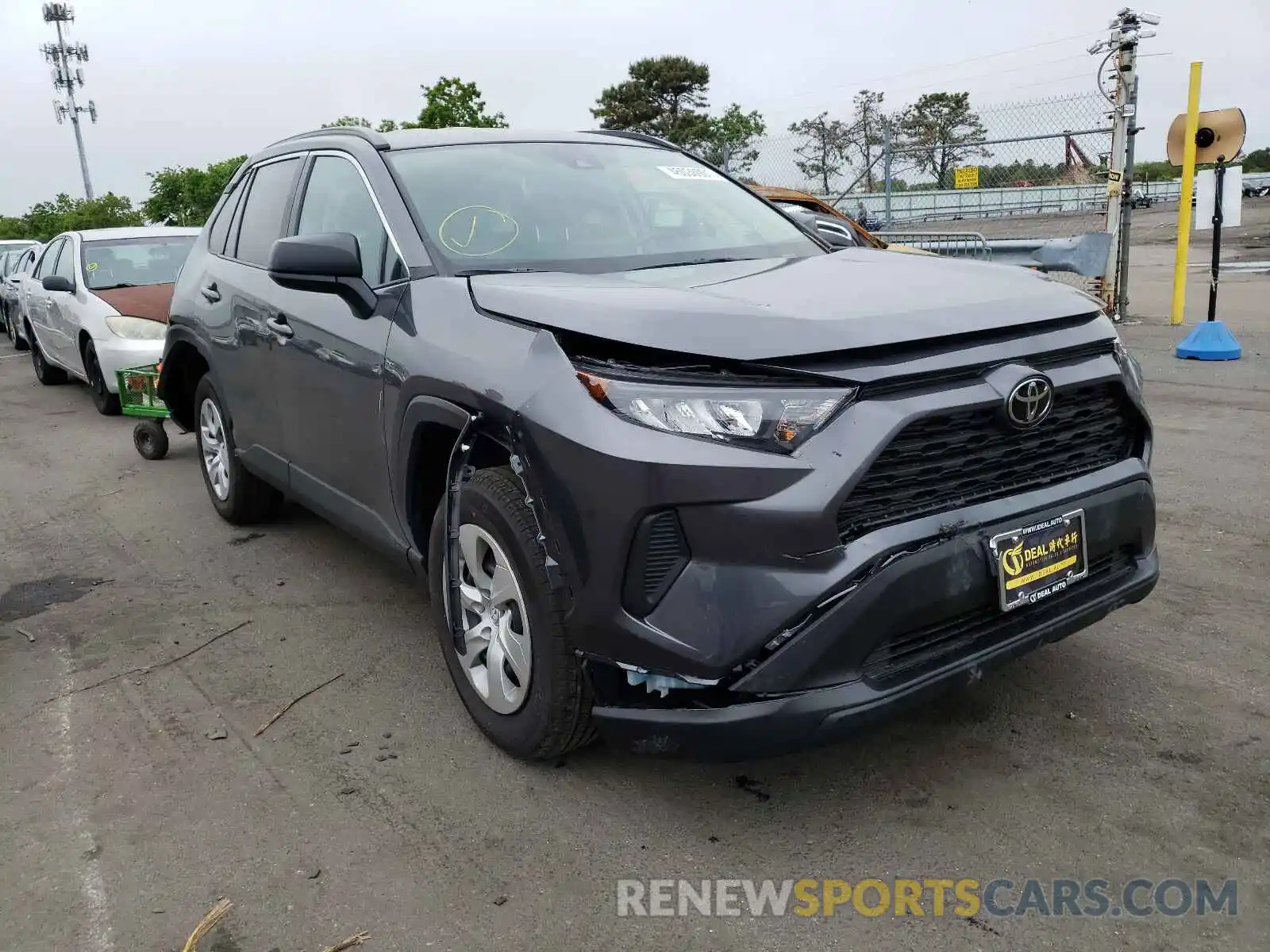 1 Photograph of a damaged car 2T3F1RFV6MC183972 TOYOTA RAV4 2021