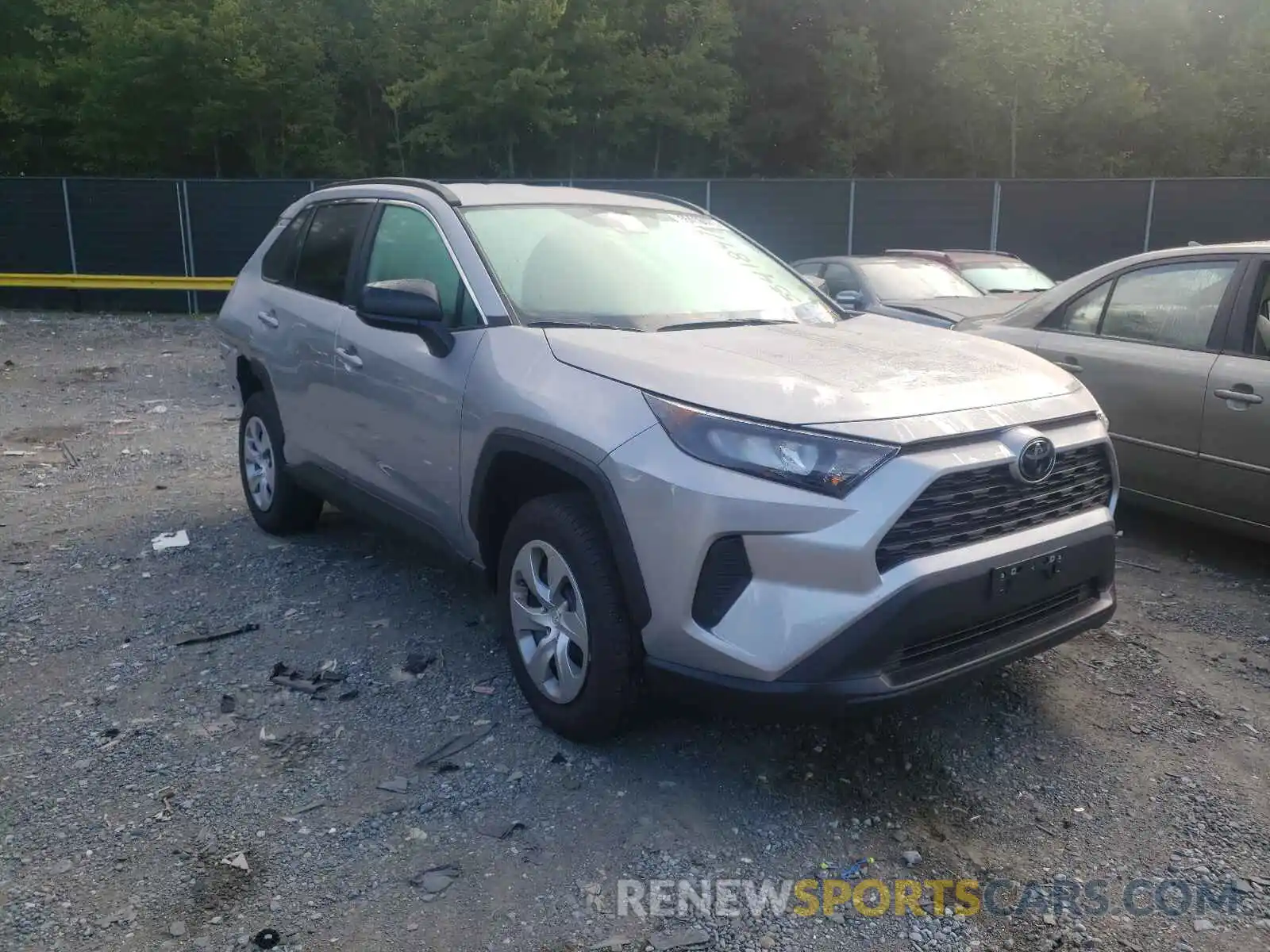 1 Photograph of a damaged car 2T3F1RFV6MC194101 TOYOTA RAV4 2021