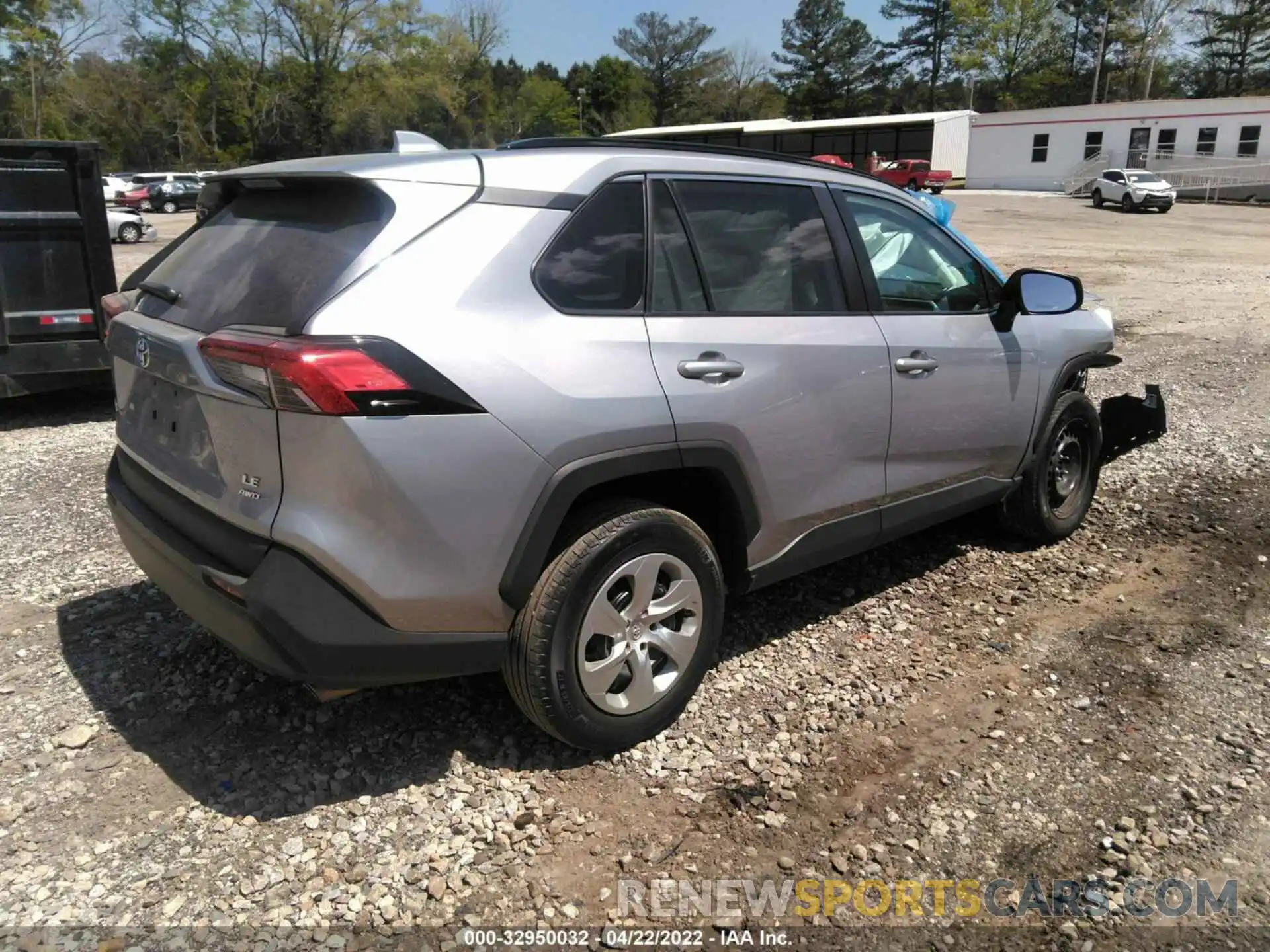 4 Photograph of a damaged car 2T3F1RFV6MC211740 TOYOTA RAV4 2021