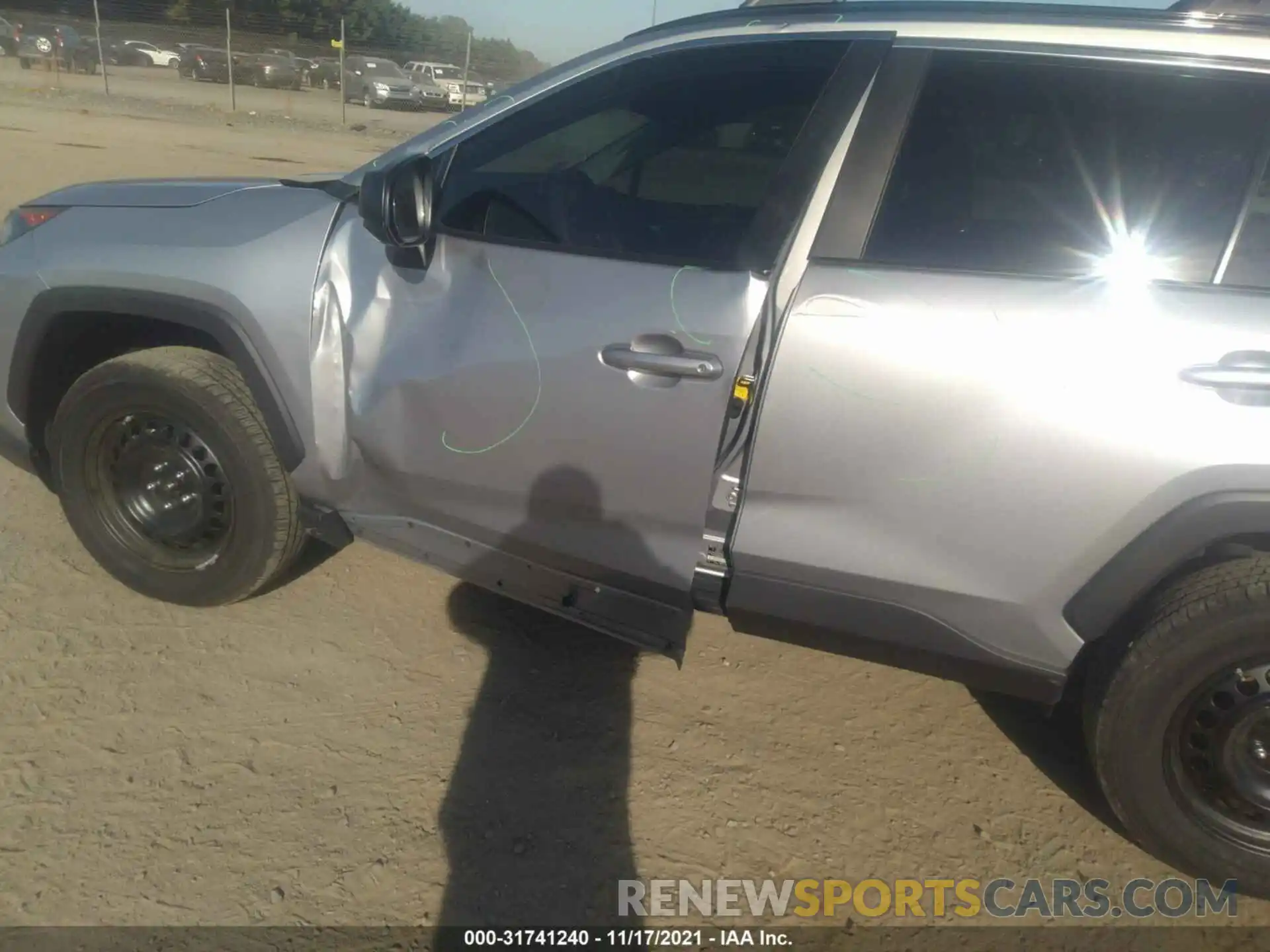 6 Photograph of a damaged car 2T3F1RFV6MC215125 TOYOTA RAV4 2021