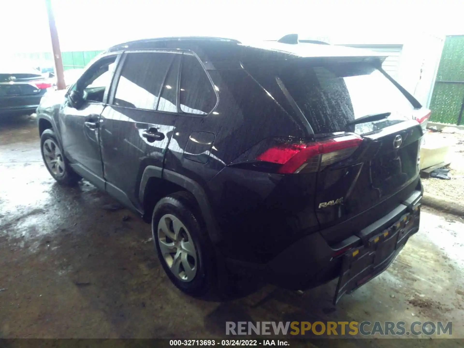 3 Фотография поврежденного автомобиля 2T3F1RFV6MC236766 TOYOTA RAV4 2021