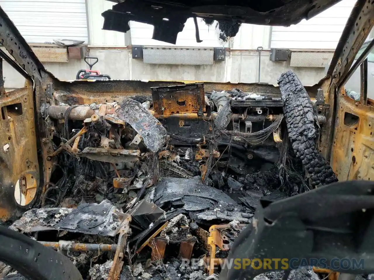 8 Photograph of a damaged car 2T3F1RFV6MC251414 TOYOTA RAV4 2021