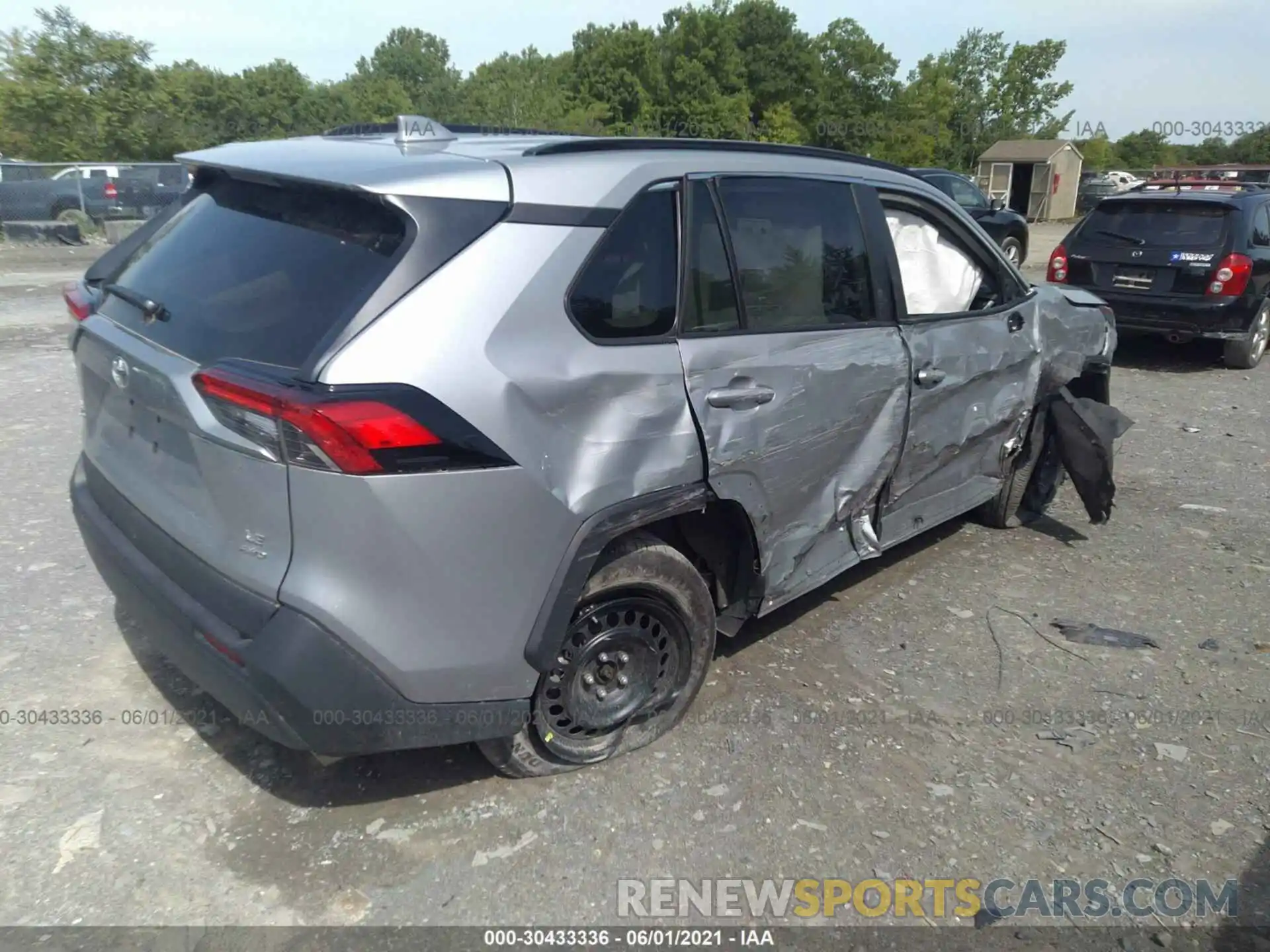 4 Photograph of a damaged car 2T3F1RFV6MW151408 TOYOTA RAV4 2021