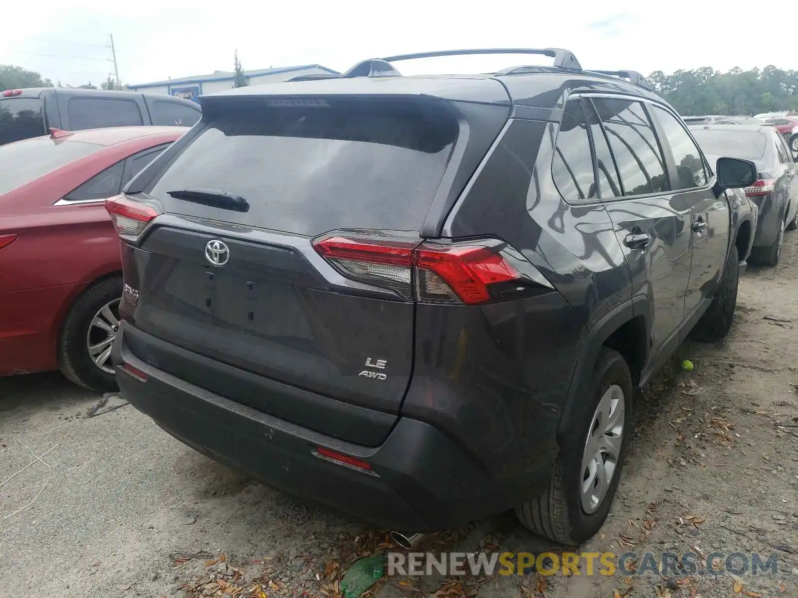 4 Photograph of a damaged car 2T3F1RFV6MW184313 TOYOTA RAV4 2021