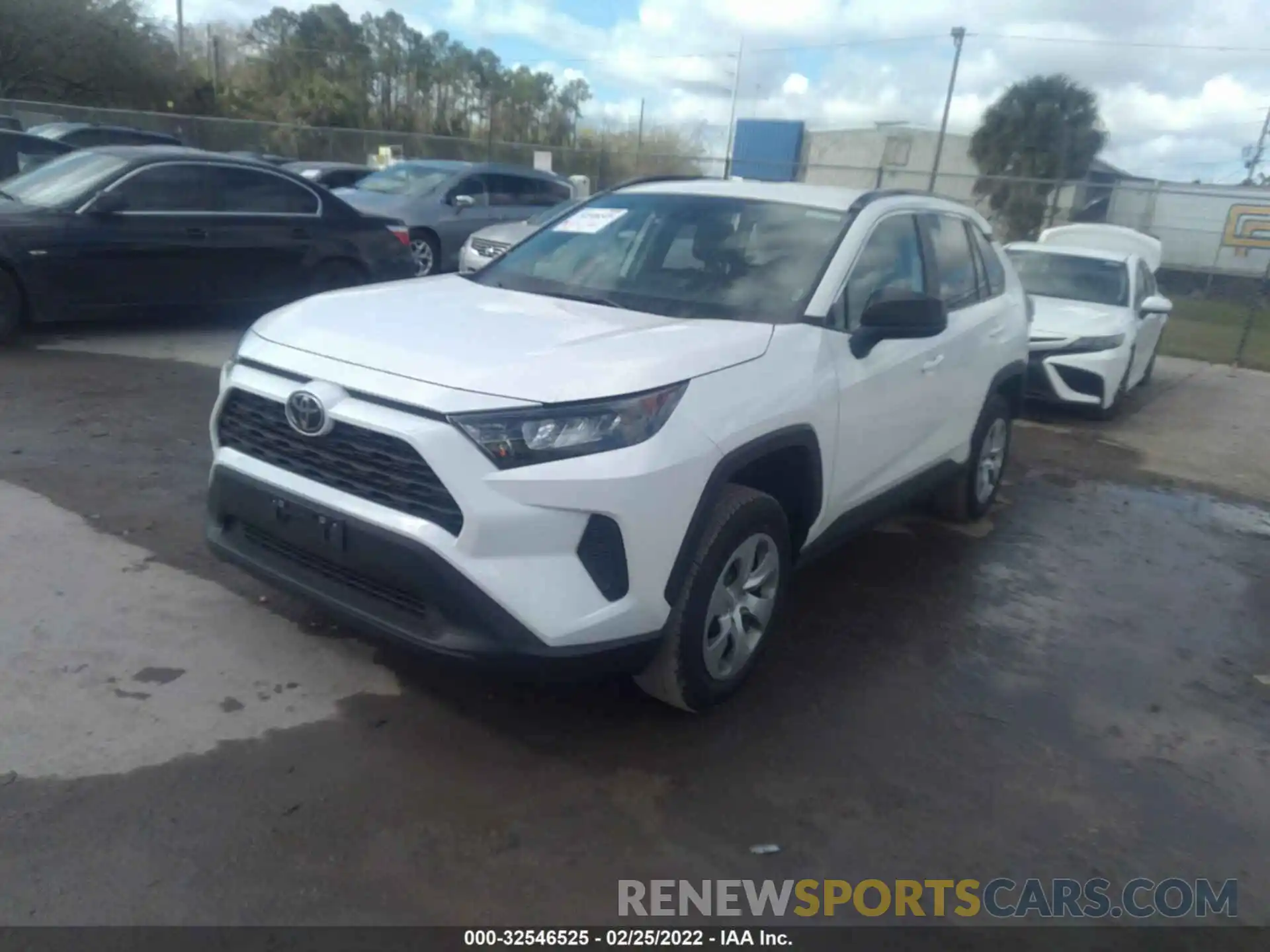 2 Photograph of a damaged car 2T3F1RFV6MW187034 TOYOTA RAV4 2021