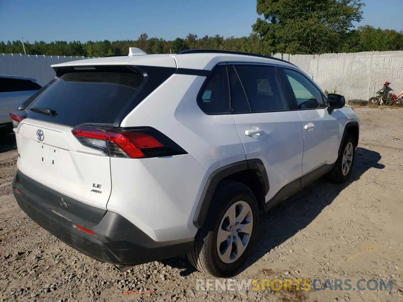 4 Photograph of a damaged car 2T3F1RFV6MW203376 TOYOTA RAV4 2021