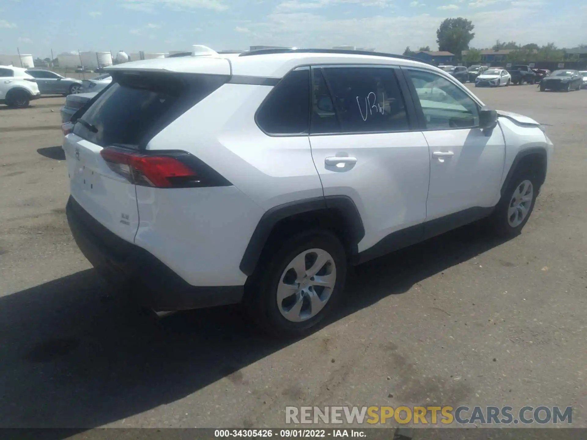 4 Photograph of a damaged car 2T3F1RFV6MW208500 TOYOTA RAV4 2021