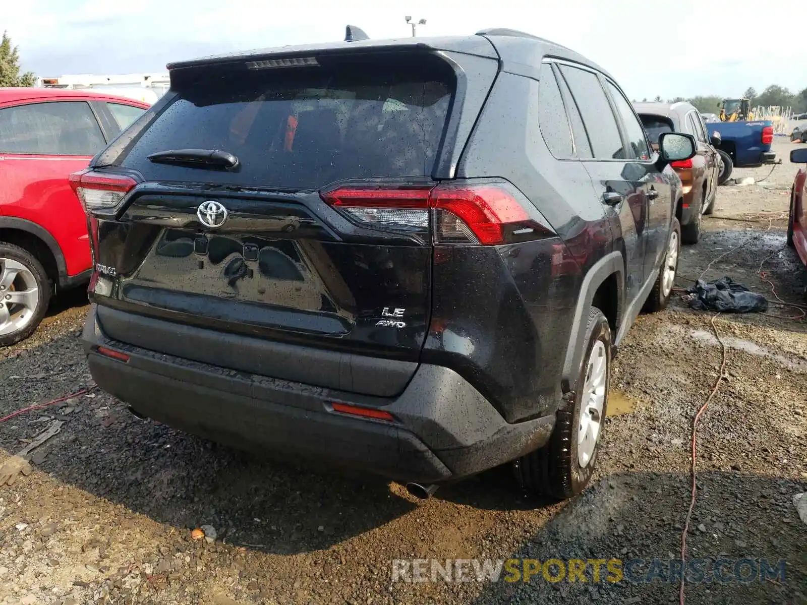 4 Photograph of a damaged car 2T3F1RFV7MC220771 TOYOTA RAV4 2021