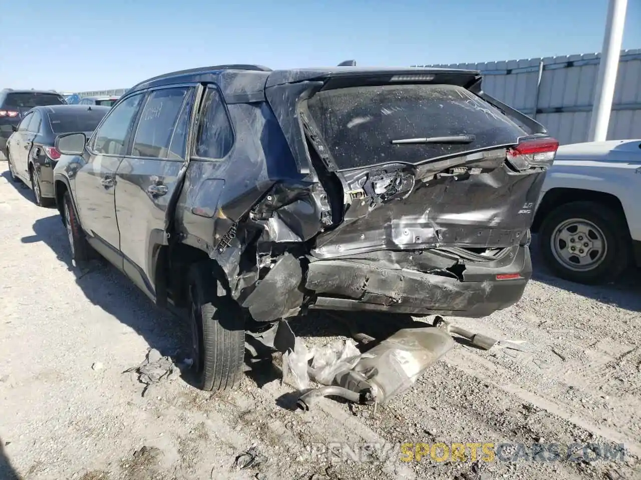 3 Photograph of a damaged car 2T3F1RFV7MC222908 TOYOTA RAV4 2021