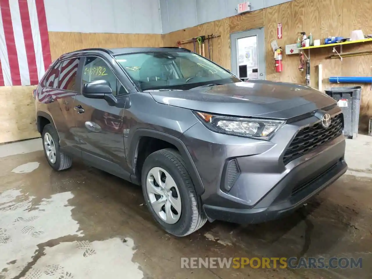 1 Photograph of a damaged car 2T3F1RFV7MC226053 TOYOTA RAV4 2021