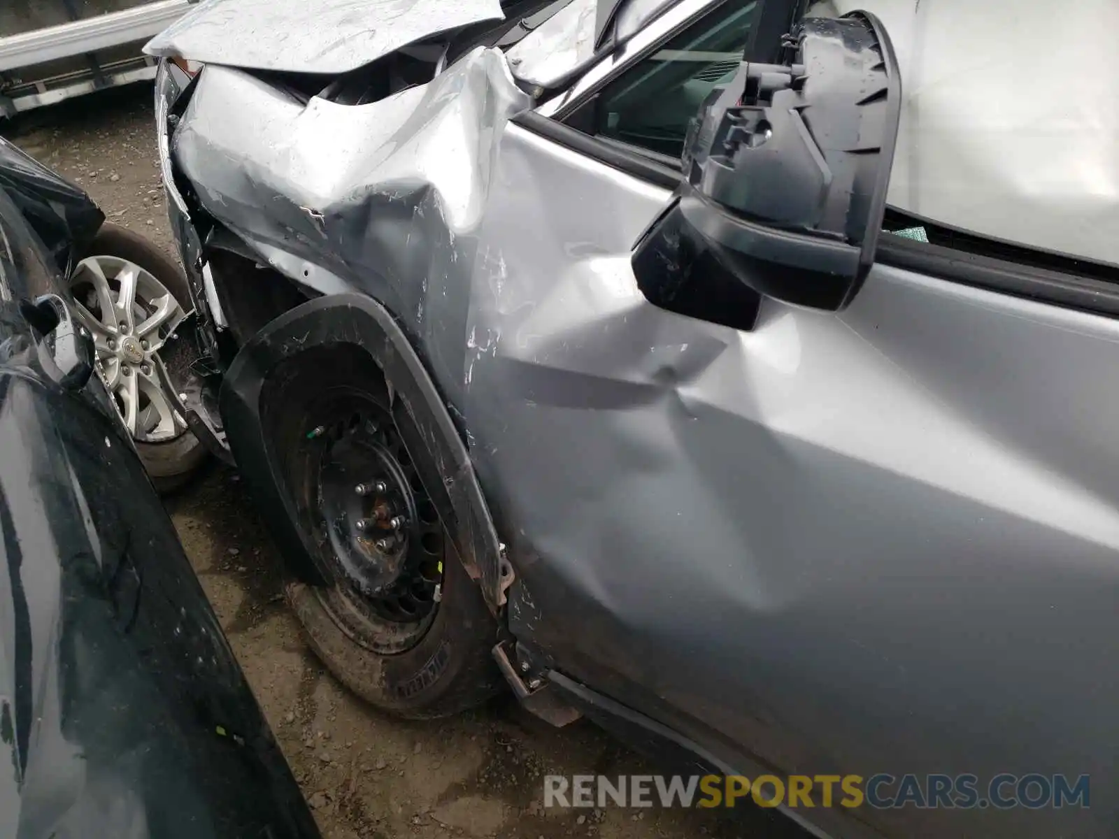 9 Photograph of a damaged car 2T3F1RFV7MW181601 TOYOTA RAV4 2021