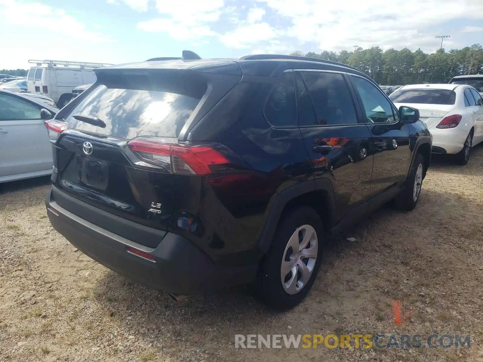 4 Photograph of a damaged car 2T3F1RFV7MW182859 TOYOTA RAV4 2021