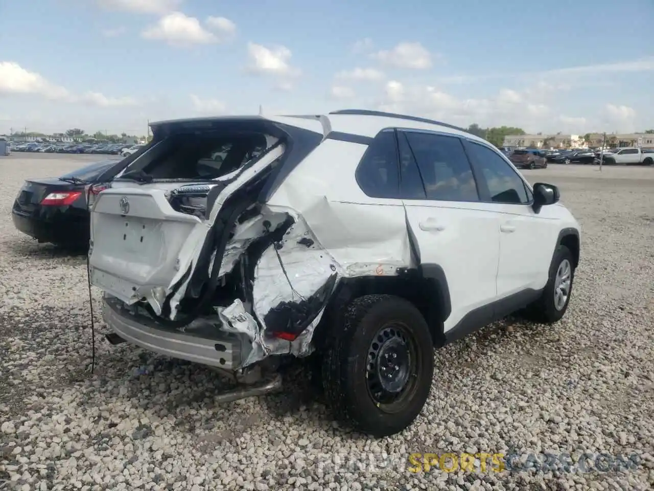 4 Photograph of a damaged car 2T3F1RFV7MW184272 TOYOTA RAV4 2021