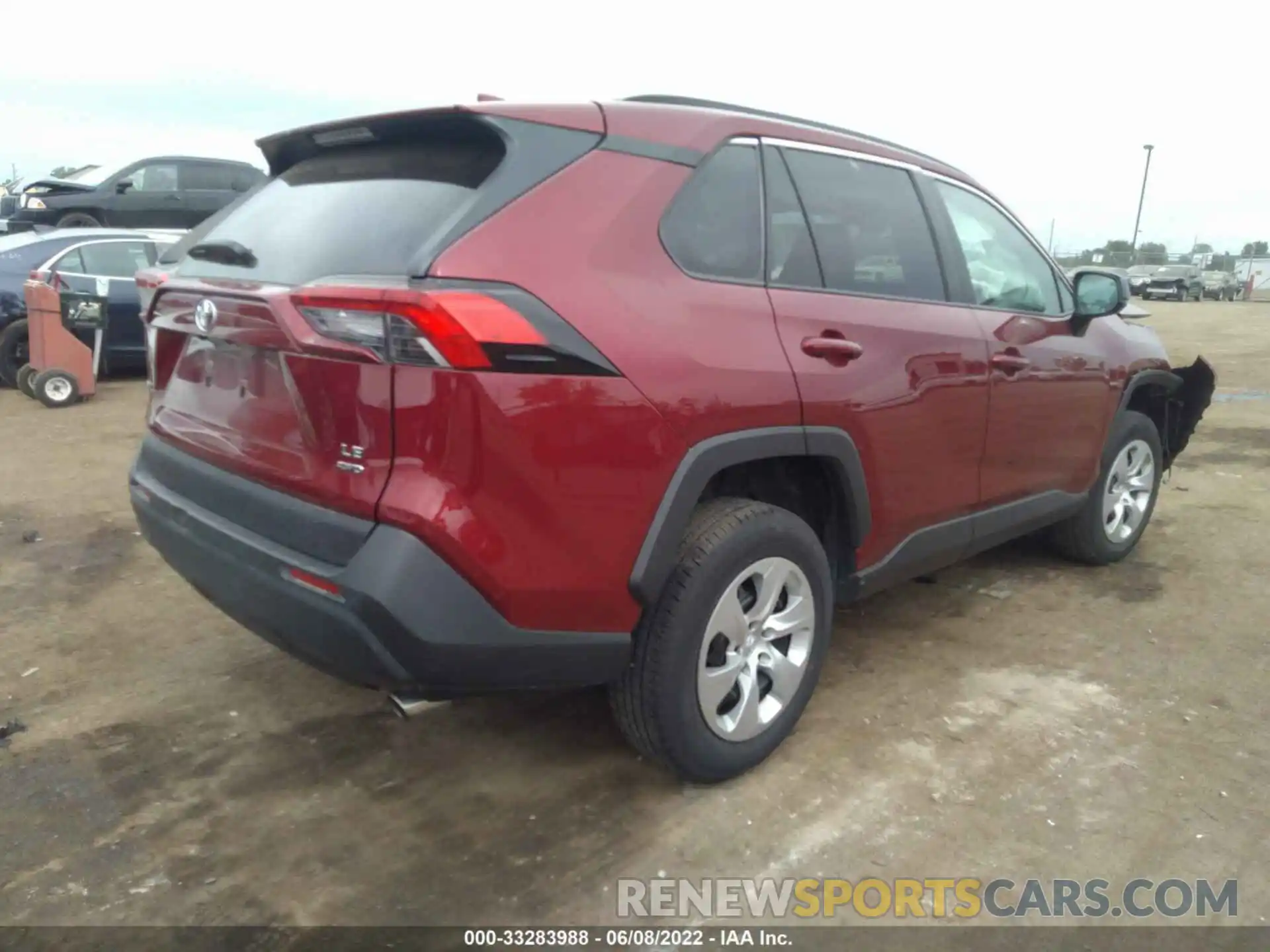 4 Photograph of a damaged car 2T3F1RFV7MW184661 TOYOTA RAV4 2021