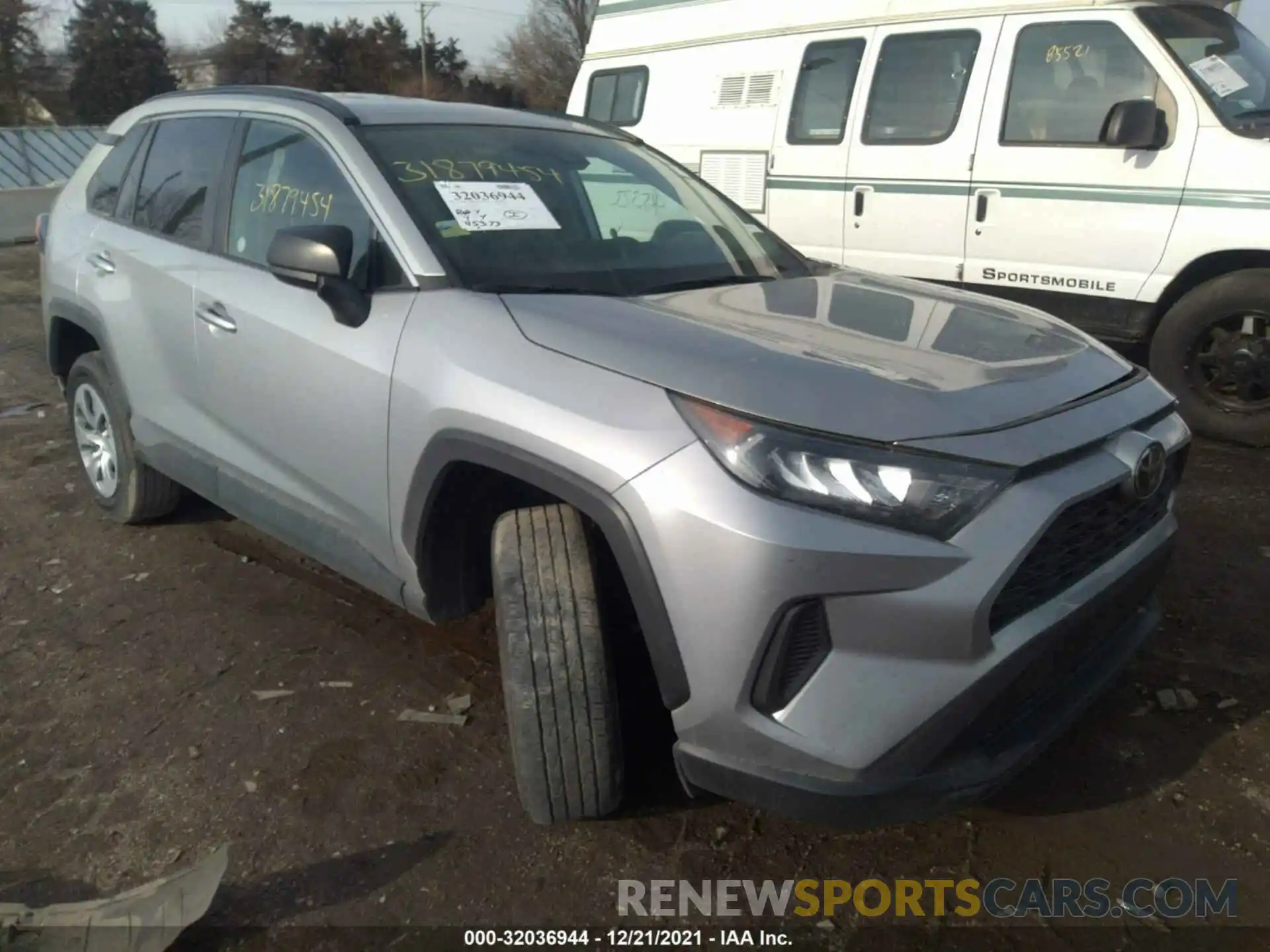 1 Photograph of a damaged car 2T3F1RFV7MW186393 TOYOTA RAV4 2021