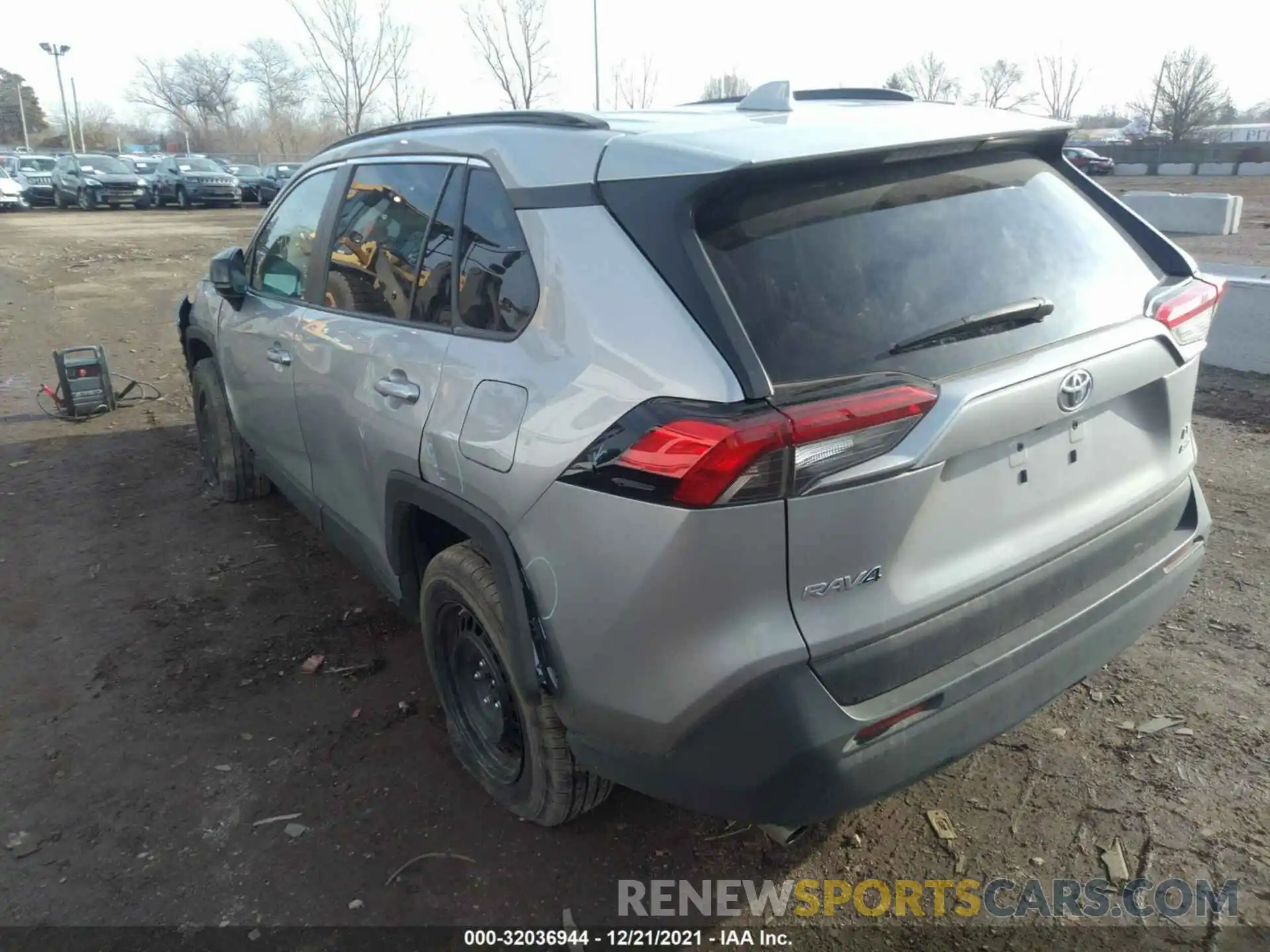 3 Фотография поврежденного автомобиля 2T3F1RFV7MW186393 TOYOTA RAV4 2021