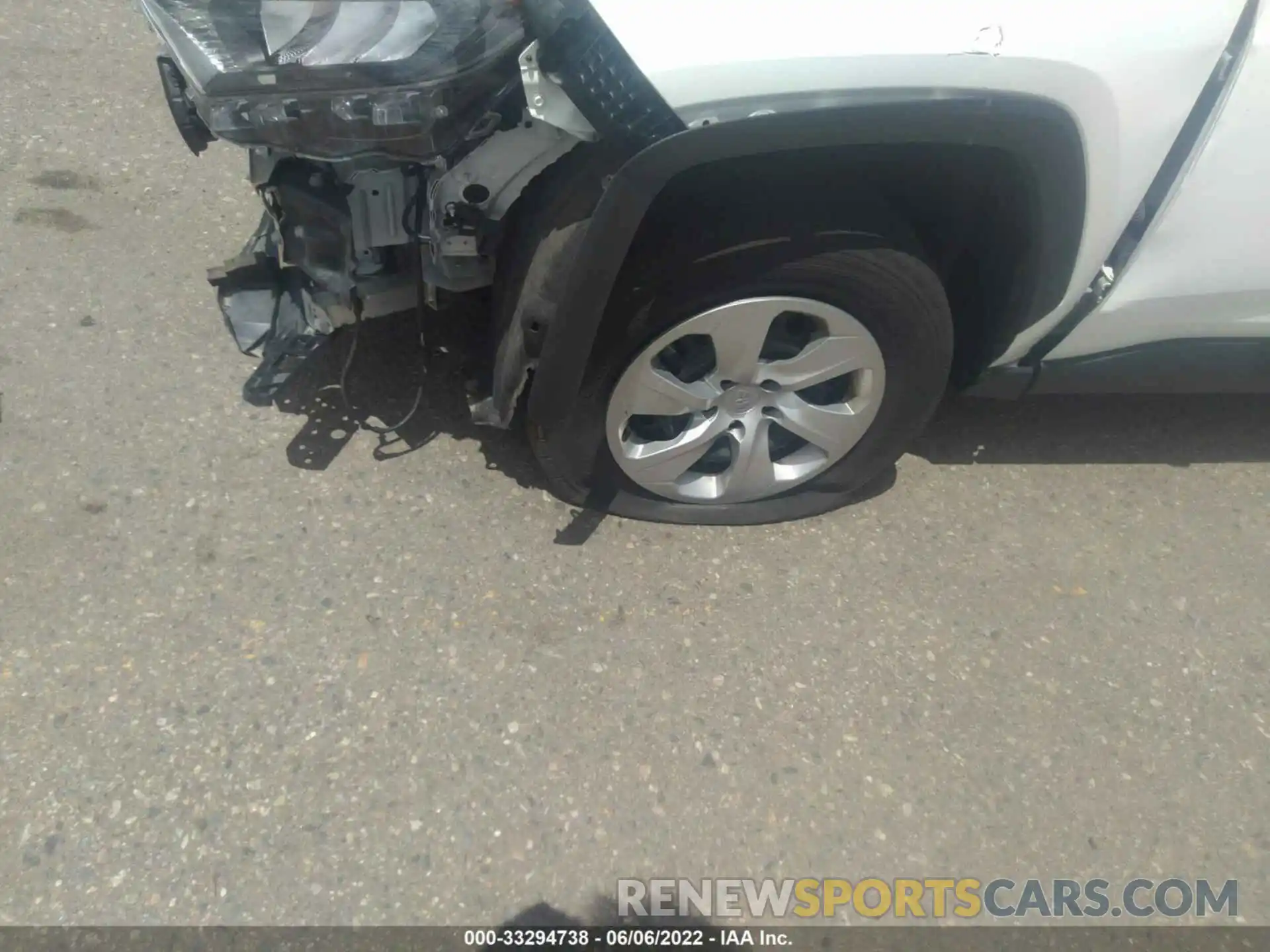 13 Photograph of a damaged car 2T3F1RFV7MW193165 TOYOTA RAV4 2021