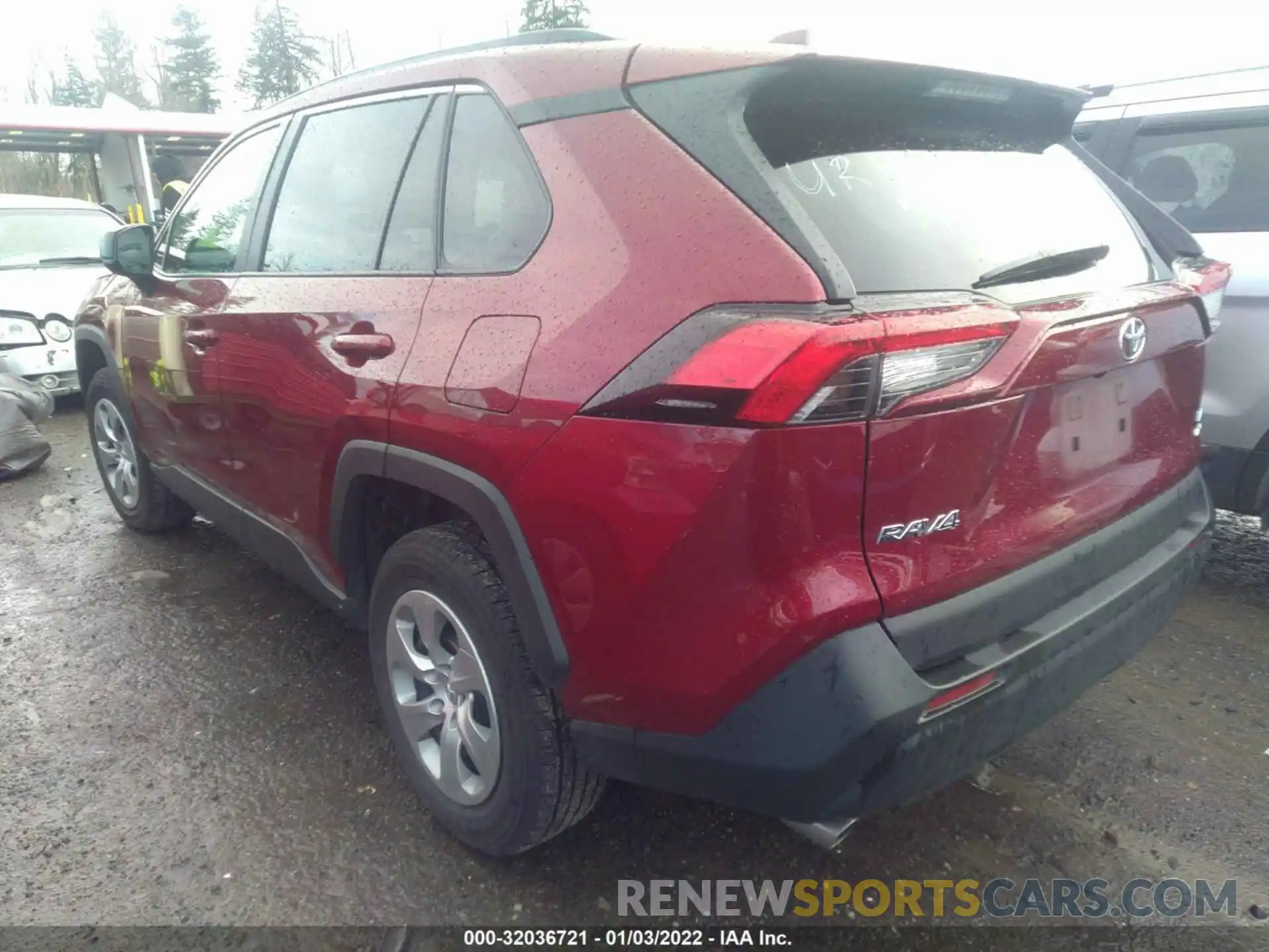 3 Photograph of a damaged car 2T3F1RFV7MW194526 TOYOTA RAV4 2021