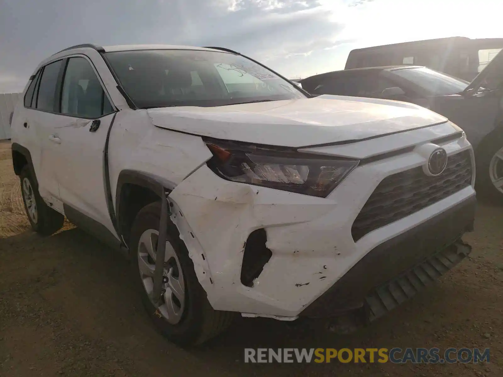 1 Photograph of a damaged car 2T3F1RFV7MW194638 TOYOTA RAV4 2021