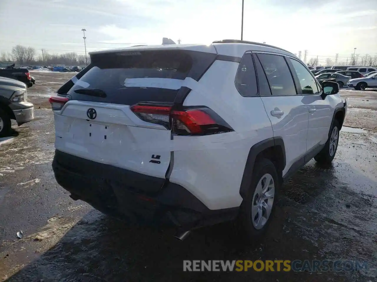 4 Photograph of a damaged car 2T3F1RFV8MC171645 TOYOTA RAV4 2021