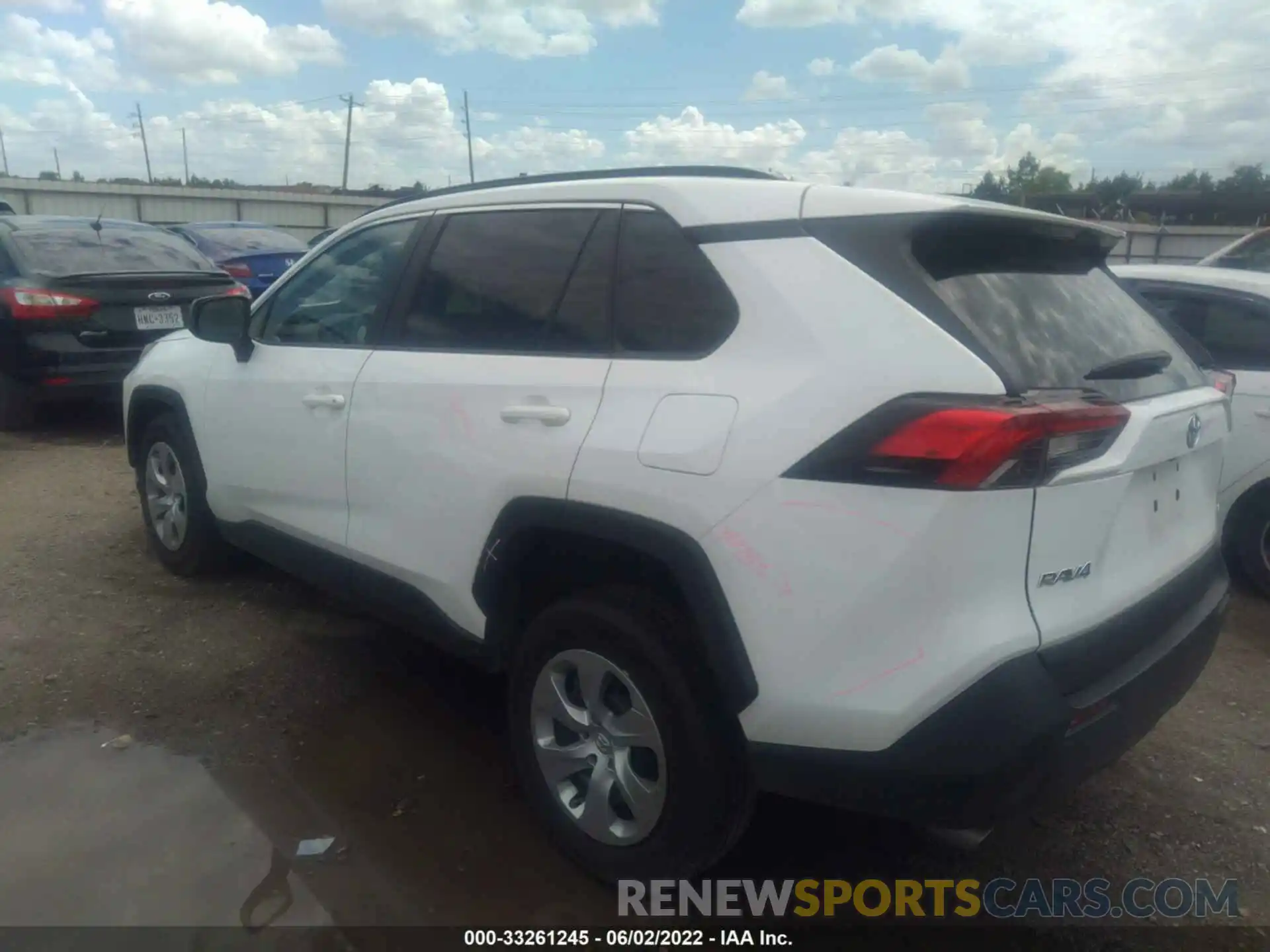 3 Photograph of a damaged car 2T3F1RFV8MC203574 TOYOTA RAV4 2021