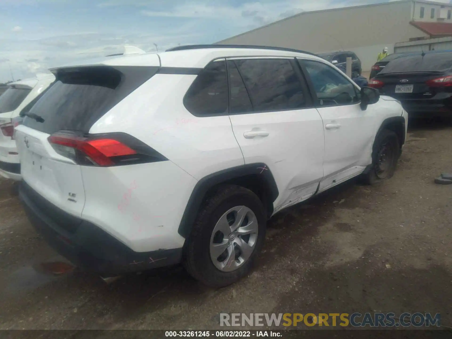 4 Photograph of a damaged car 2T3F1RFV8MC203574 TOYOTA RAV4 2021