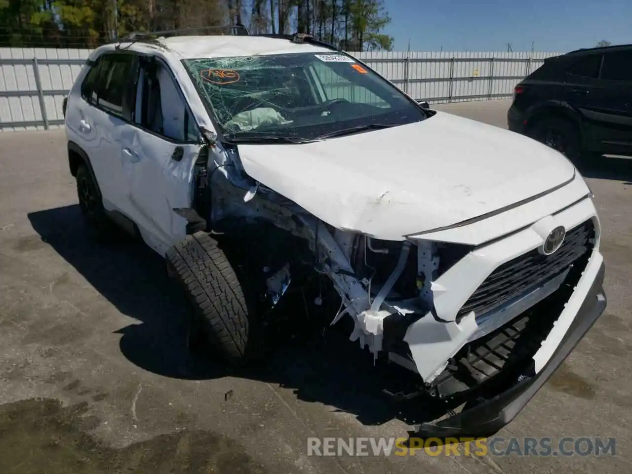 1 Photograph of a damaged car 2T3F1RFV8MC209603 TOYOTA RAV4 2021