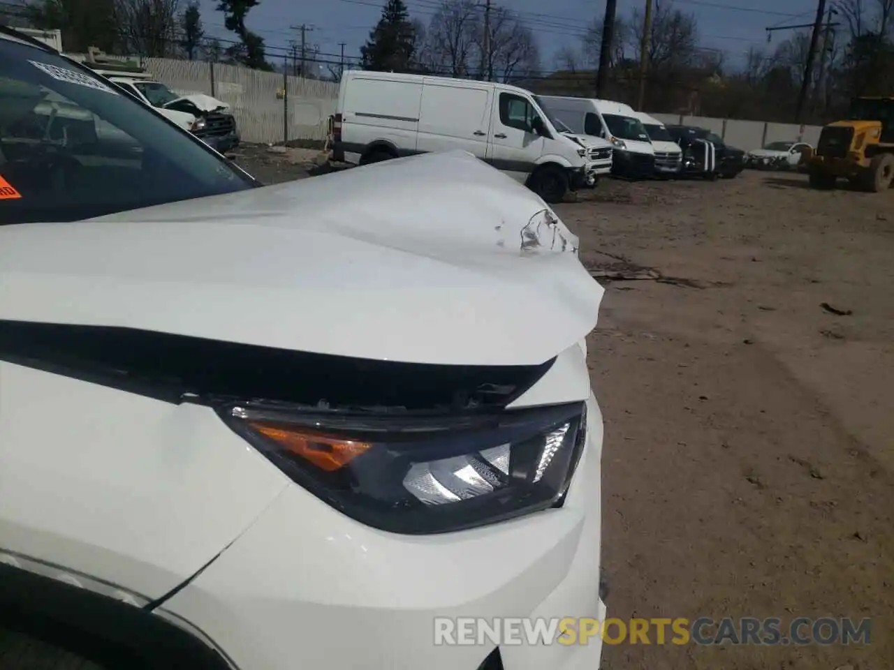 9 Photograph of a damaged car 2T3F1RFV8MC251396 TOYOTA RAV4 2021