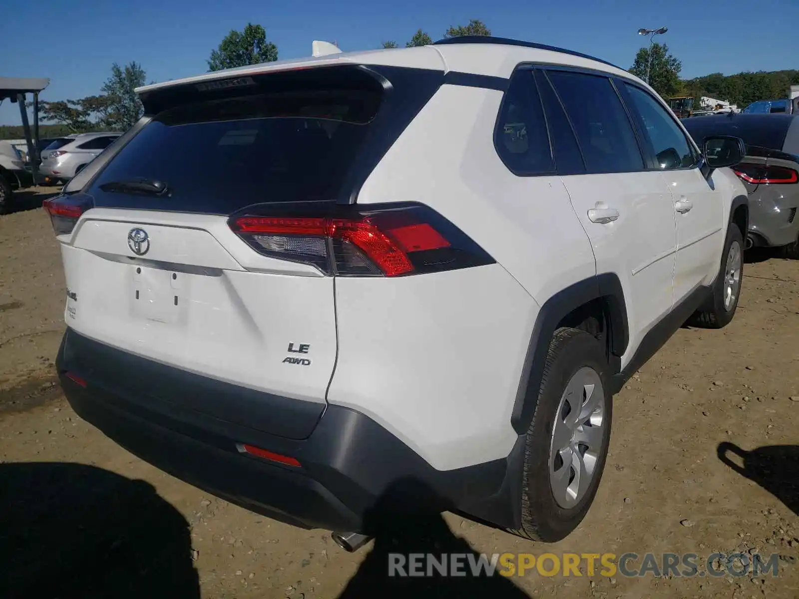 4 Photograph of a damaged car 2T3F1RFV8MW154942 TOYOTA RAV4 2021